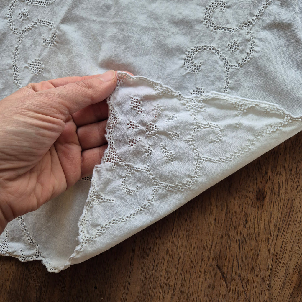 Antiker Handgemachter Tischläufer Zierdeckchen Spitze 80x34cm weiß 🤍