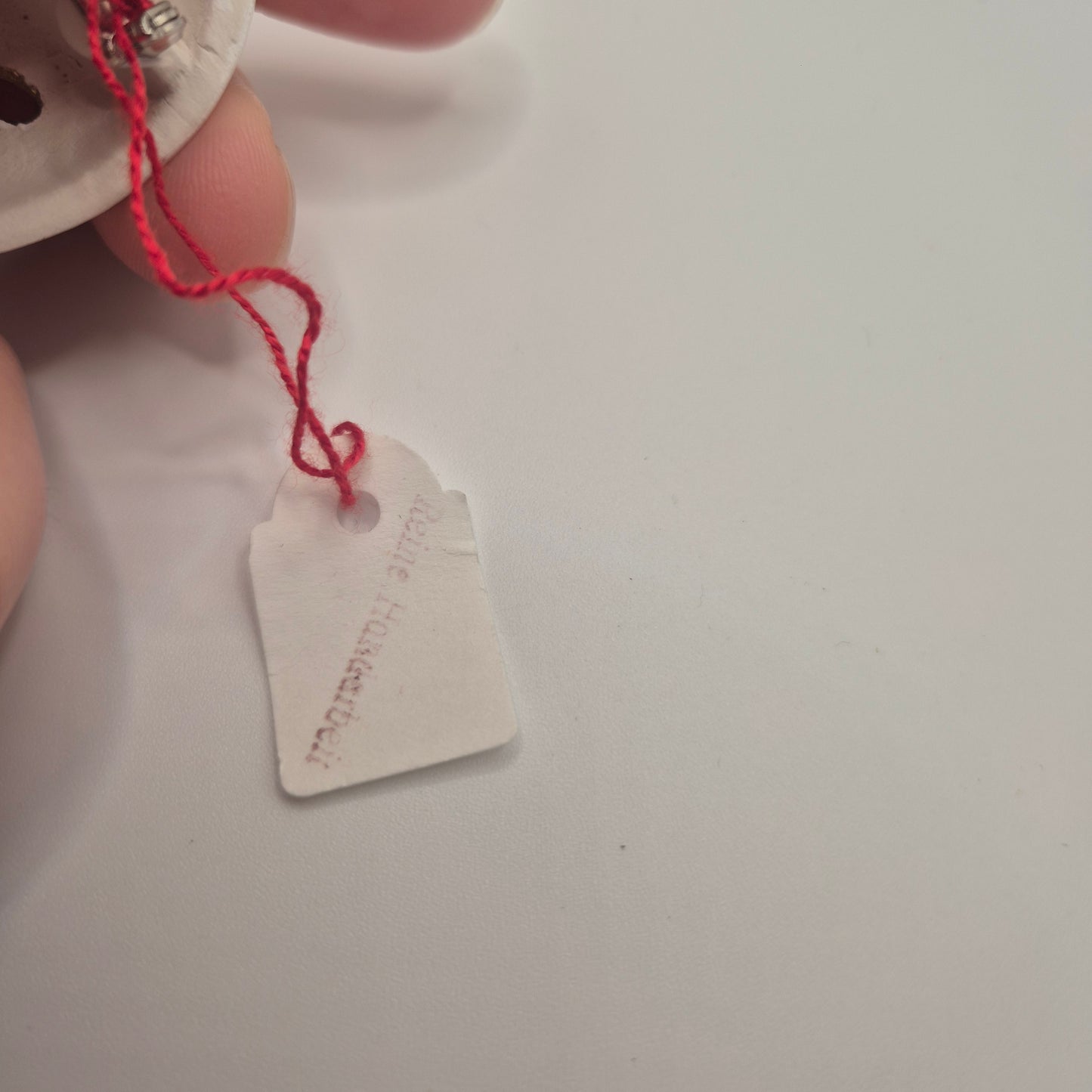 Wunderschöne venezianische Masken-Brosche | Handgemacht | Keramik Unikat