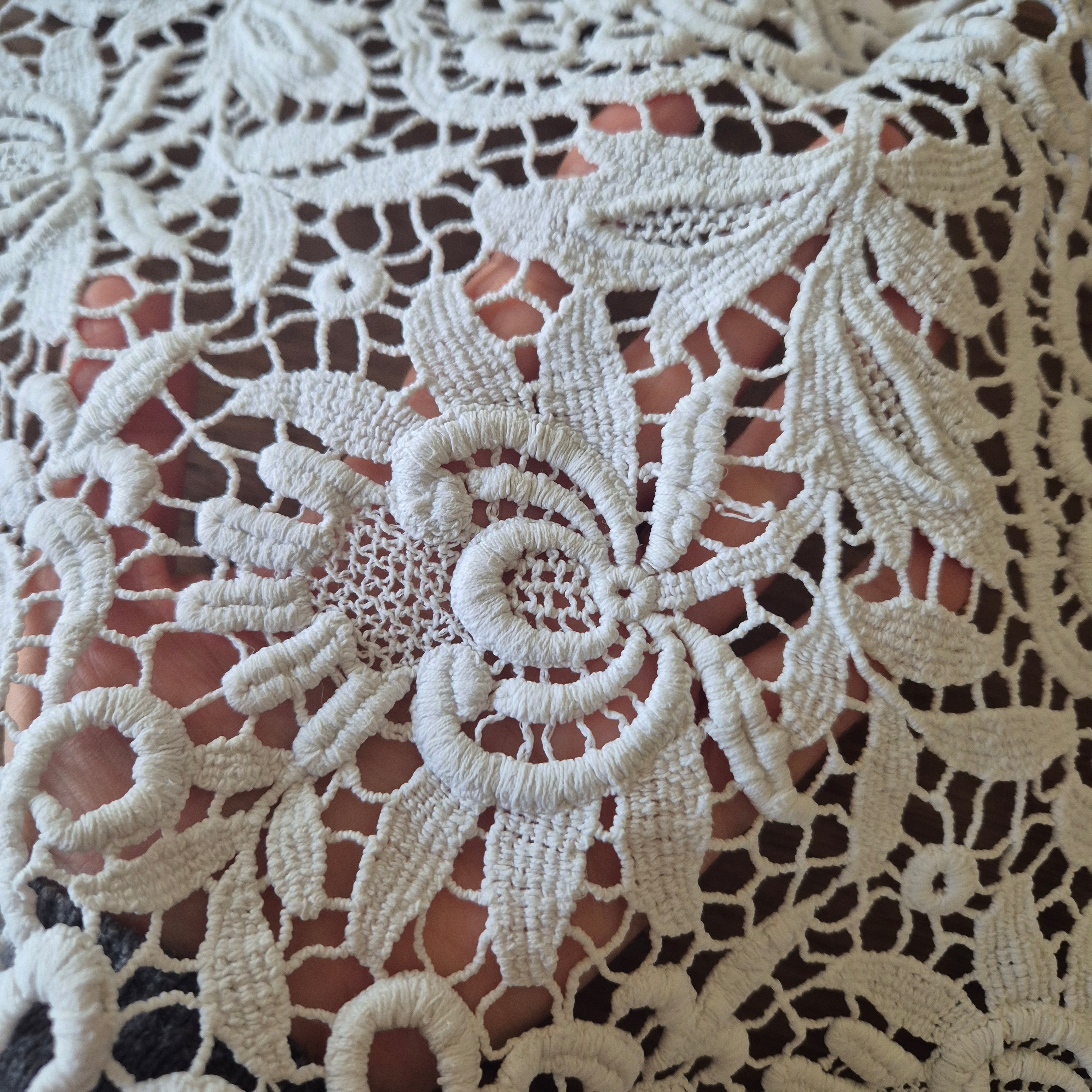 Antike handgemachte Spitze Borte geklöppelt gehäkelt 32x245cm für Handarbeiten