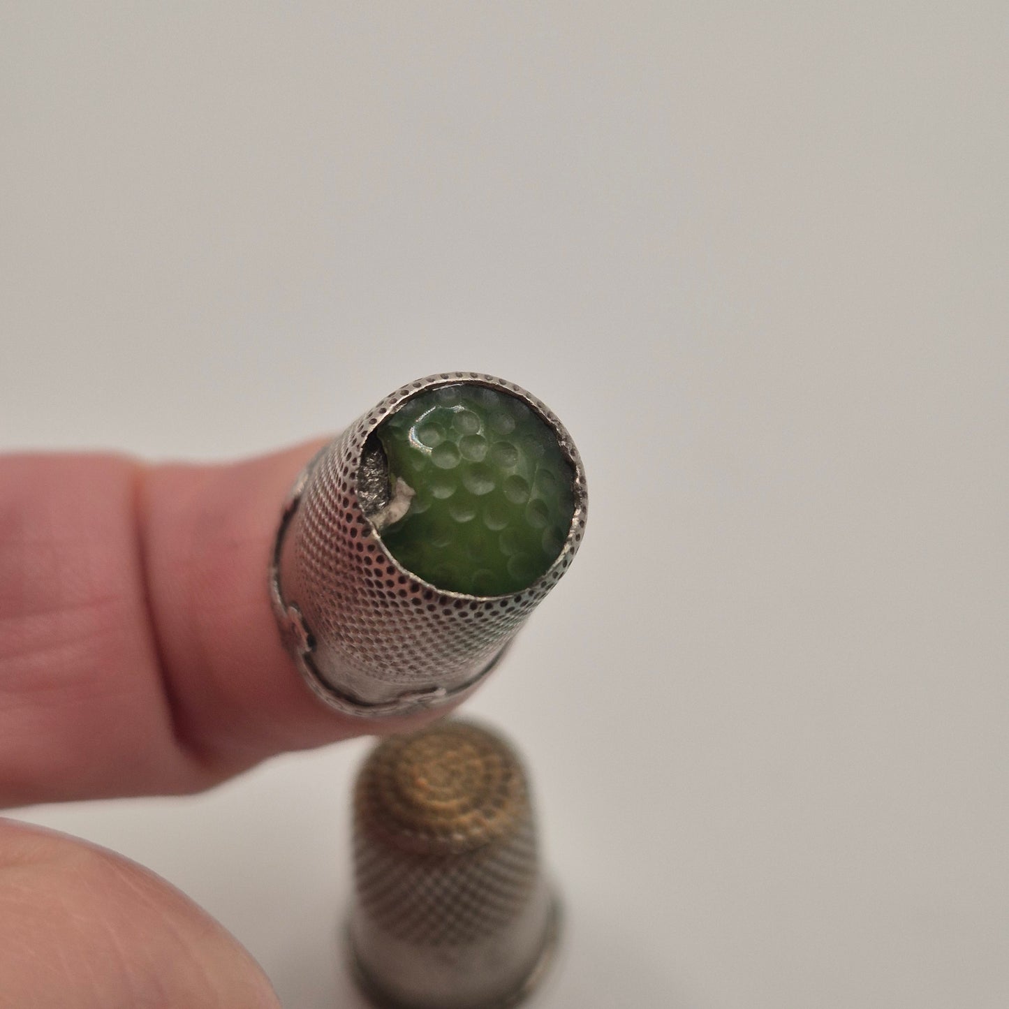 2x Uralte Fingerhüte Metall Jugendstil