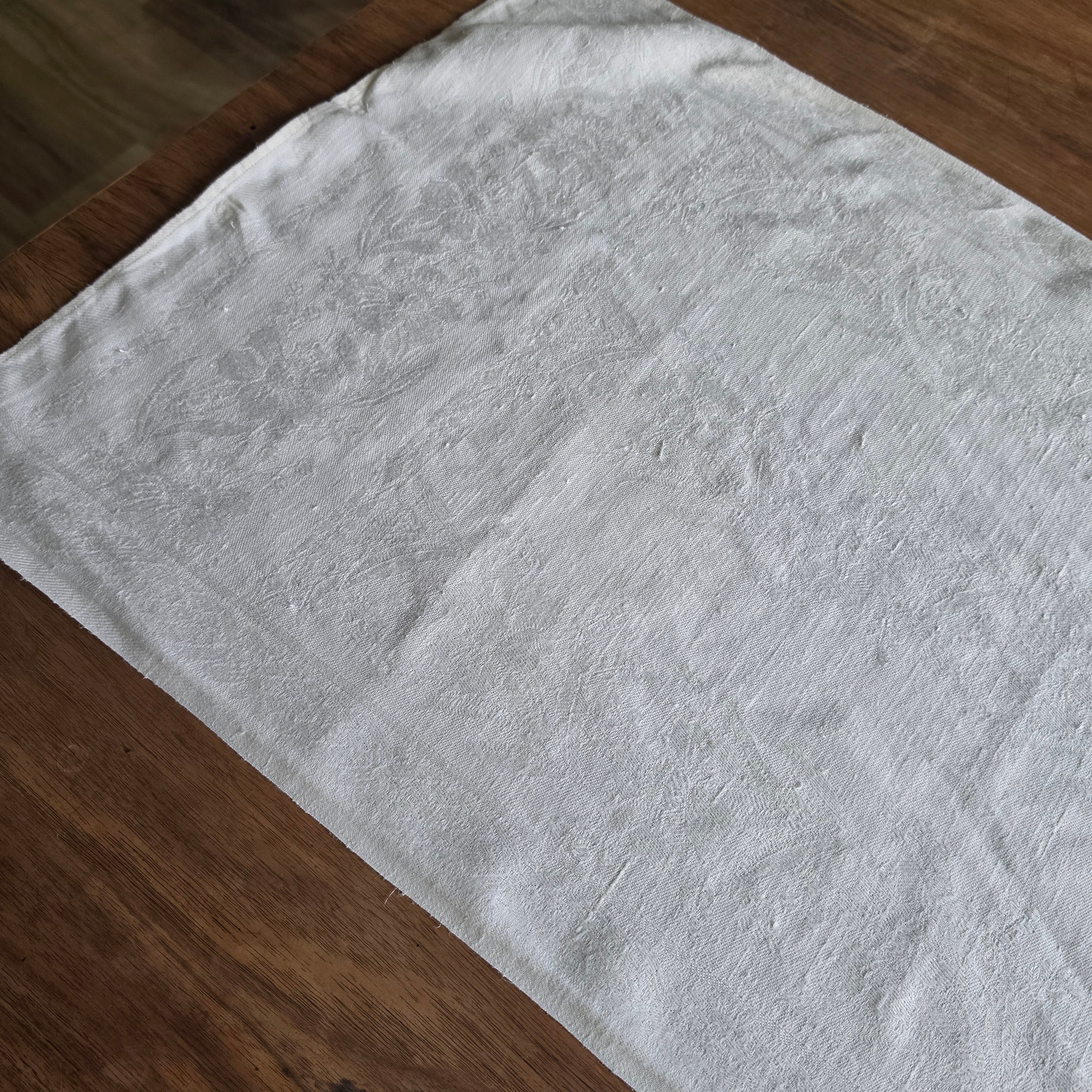 Antikes Geschirrtuch – Handgewebte Aussteuer- 48x110cm - Stockflecken