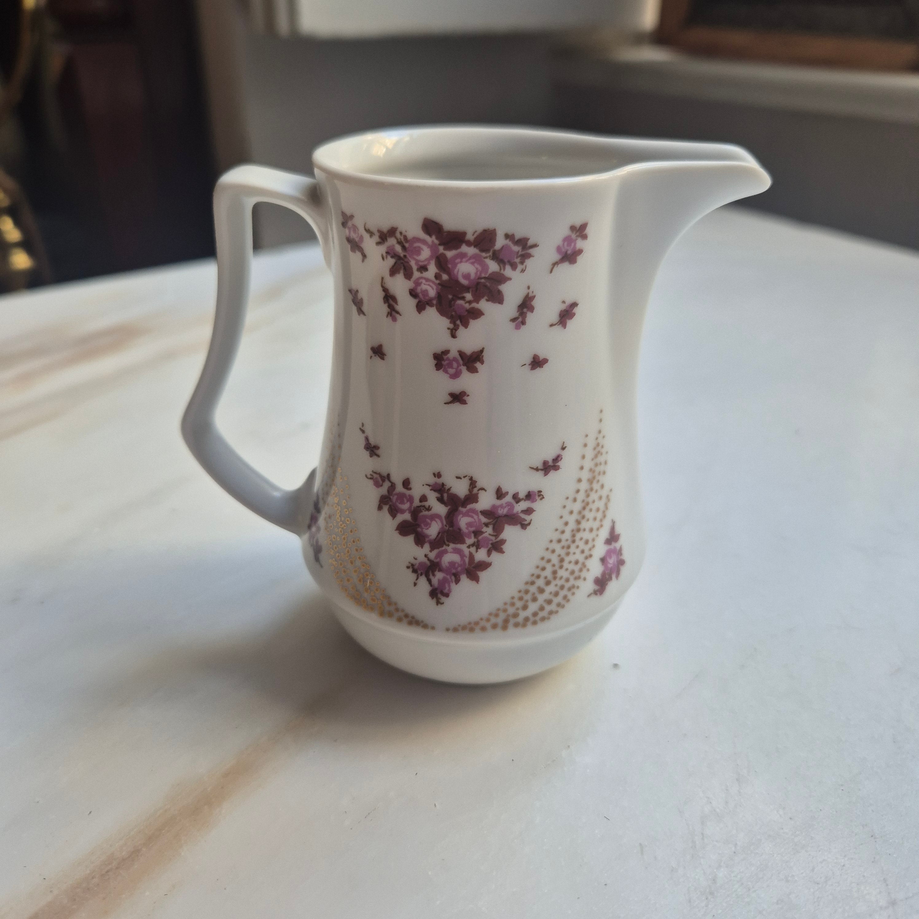 Antikes kleines Milchkännchen von Jlmenau GDR Porzellan Germany