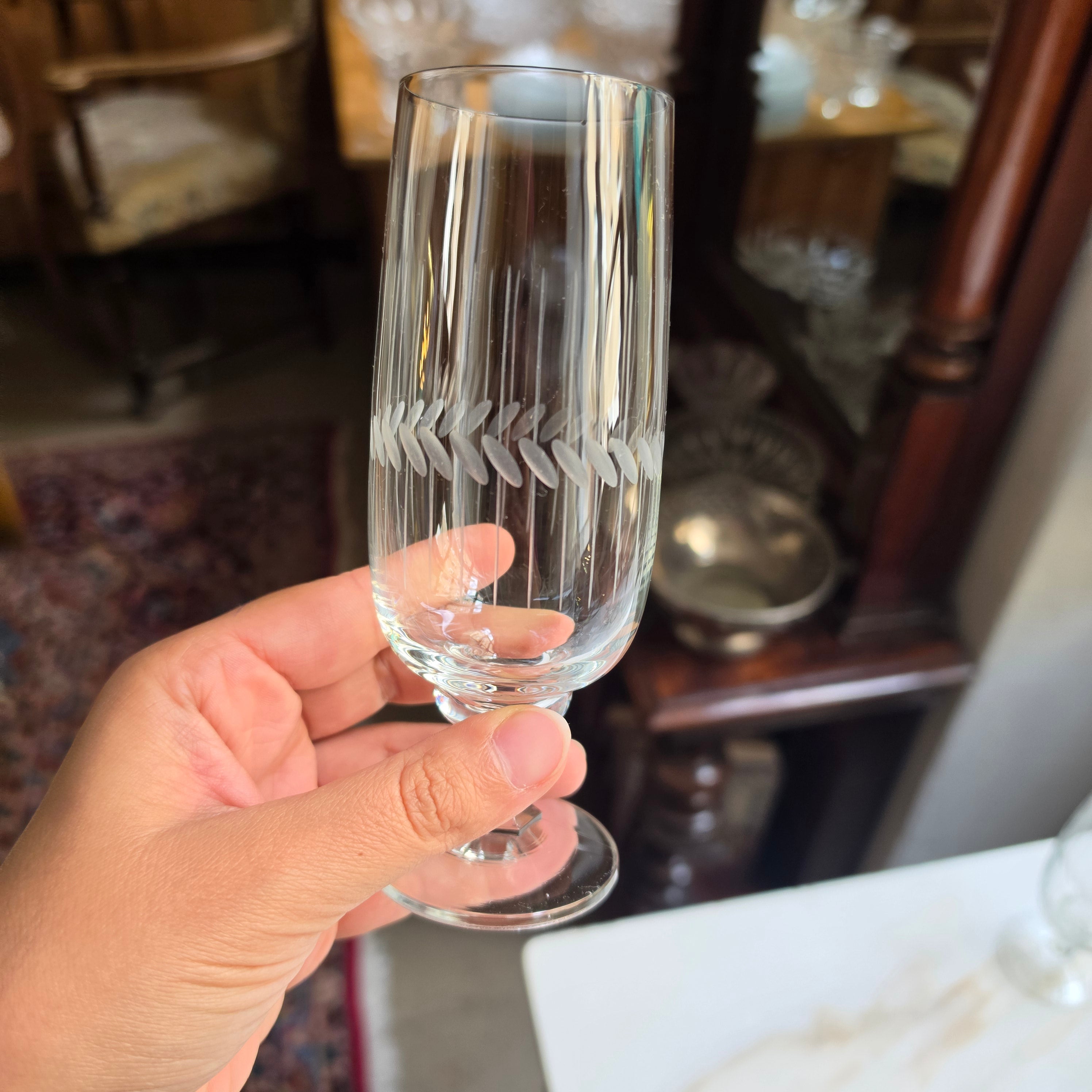 8x Vintage-Gläser mit elegantem Schliffmuster – Perfekt für Longdrinks, Wasser & Party's