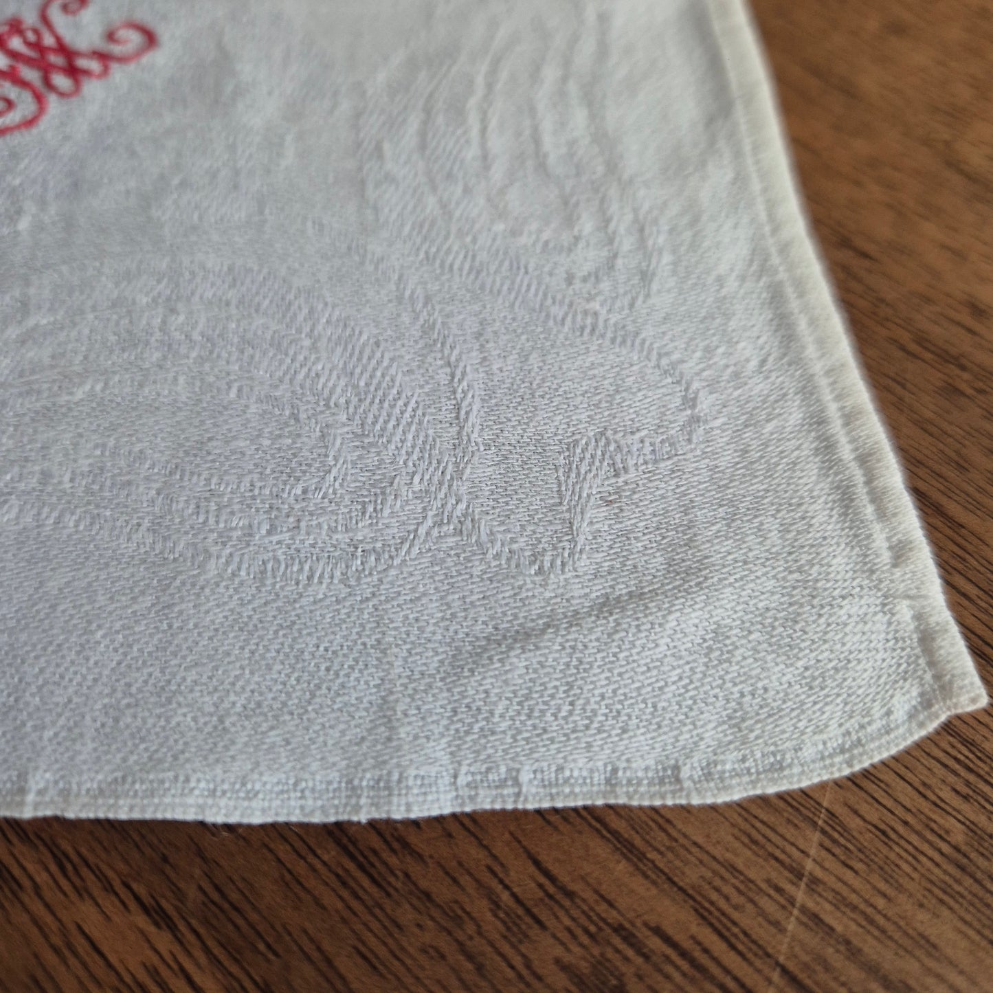 Antike Jugendstil Serviette Damast Baumwolle Monogramm F.W. weiß