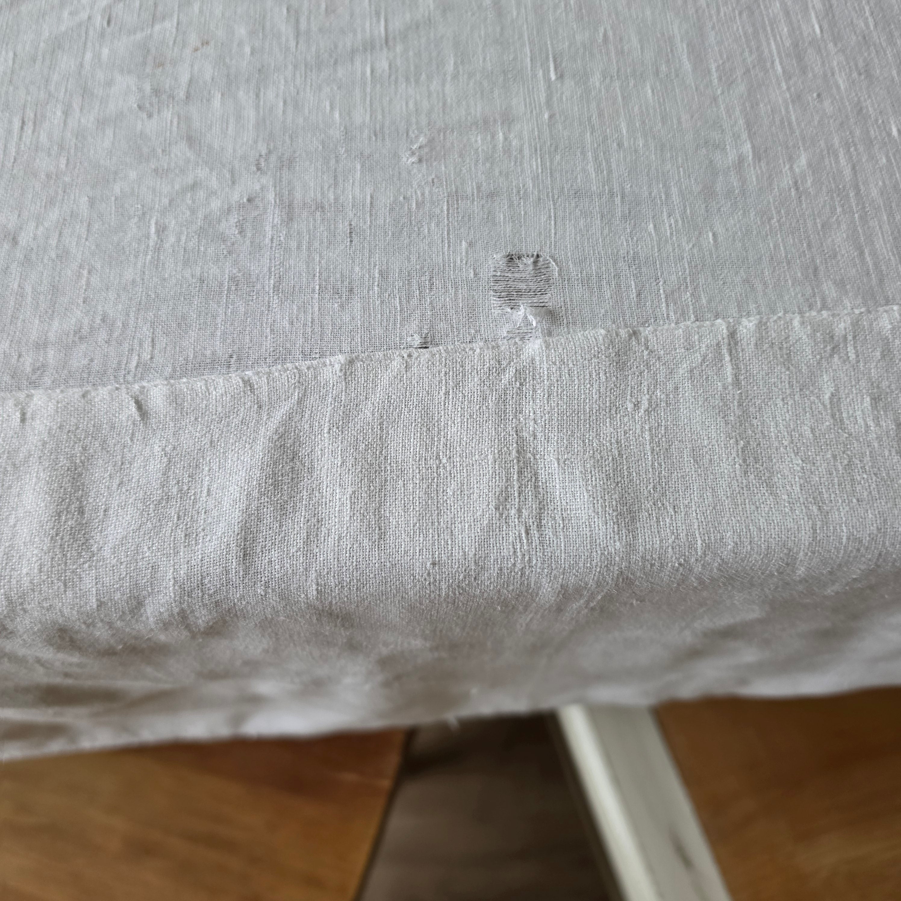 Antike Leinentischdecke mit Monogramm & Charme - Shabby Chic - Wabi-Sabi - 215x140cm