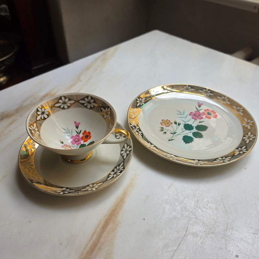 Vintage Porzellan Gedeck 3-teilig – Winterling Marktleuthen Bavaria mit Golddekor & Blumenmotiv