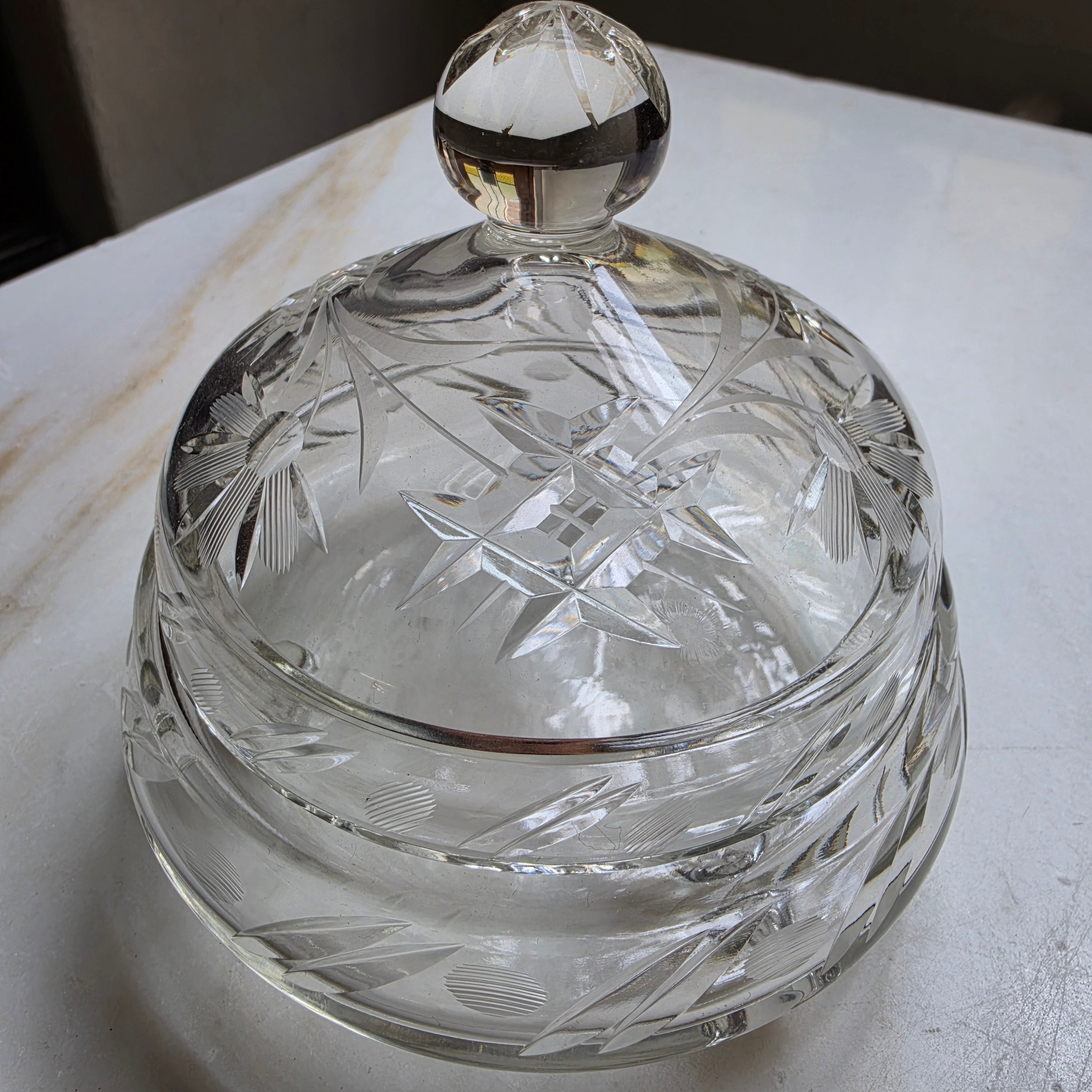 Vintage Bonboniere Schale aus Kristallglas mit Deckel