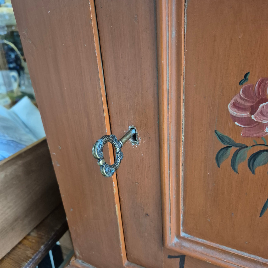 Antiker Wandschrank Bauernschrank Anno 1878 Blumen Handbemalt rustikal Landhaus