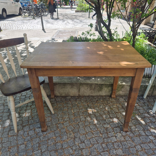 Antiker Jugendstil Tisch - Vollholz Eiche - 100x68cm - restauriert