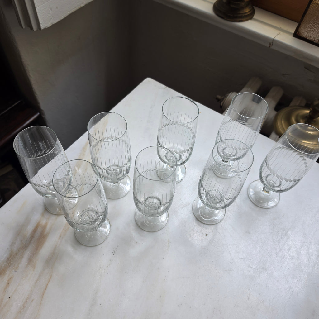 8x Vintage-Gläser mit elegantem Schliffmuster – Perfekt für Longdrinks, Wasser & Party's