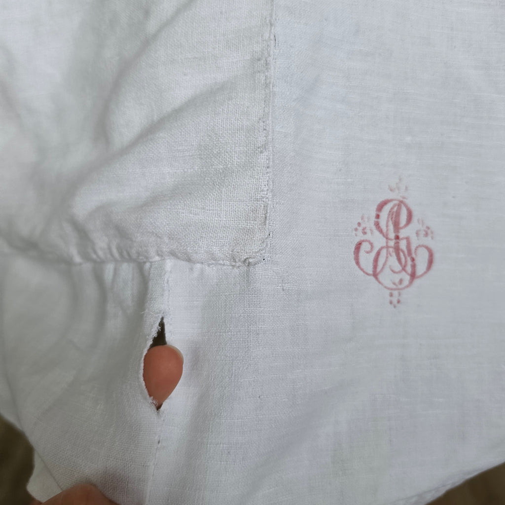 Antike Leinentischdecke mit Monogramm & Charme - Shabby Chic - Wabi-Sabi - 215x140cm