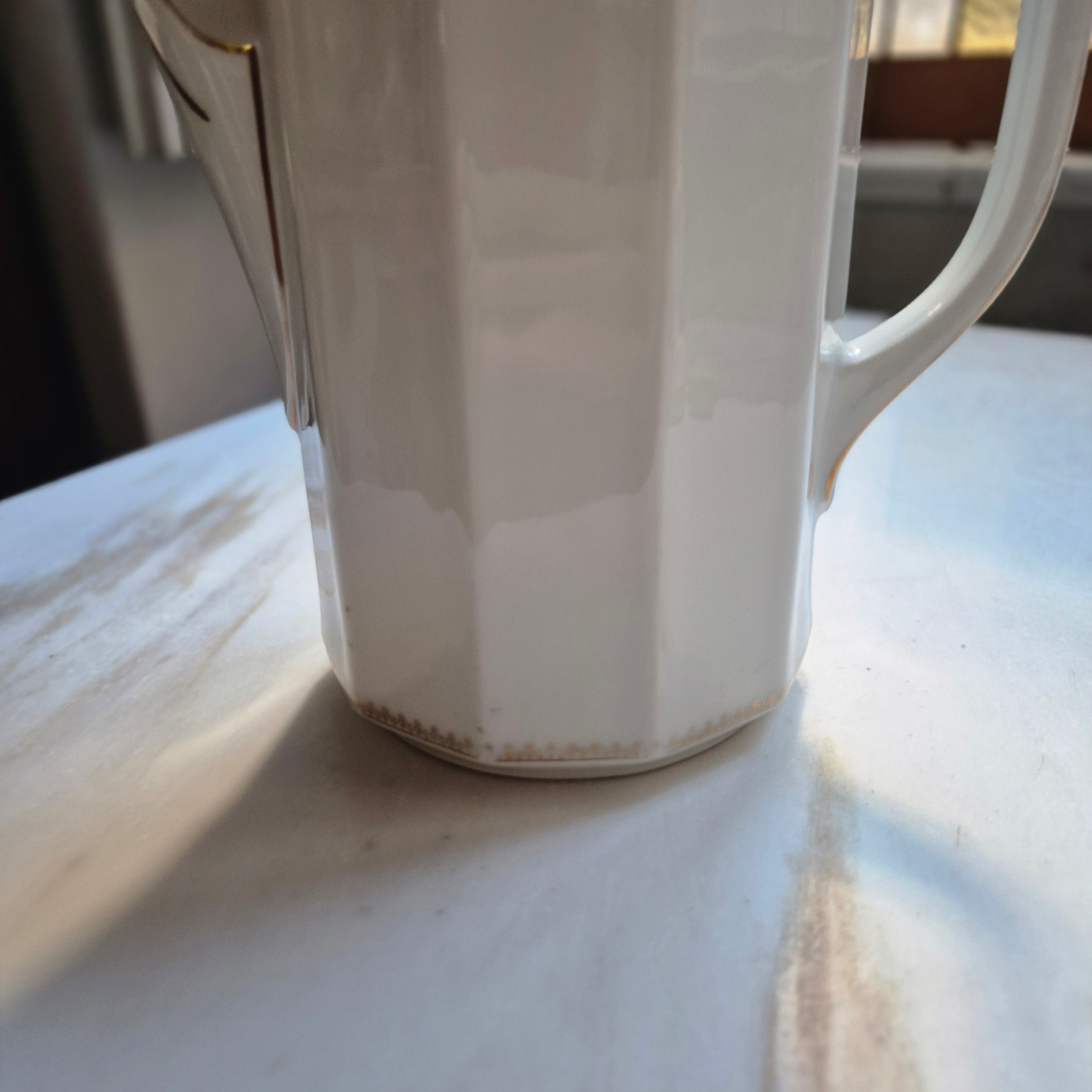 Antike Kaffeekanne Porzellan weiß mit Goldrand 30er Jahre "C.T. Altwasser & Silecia"