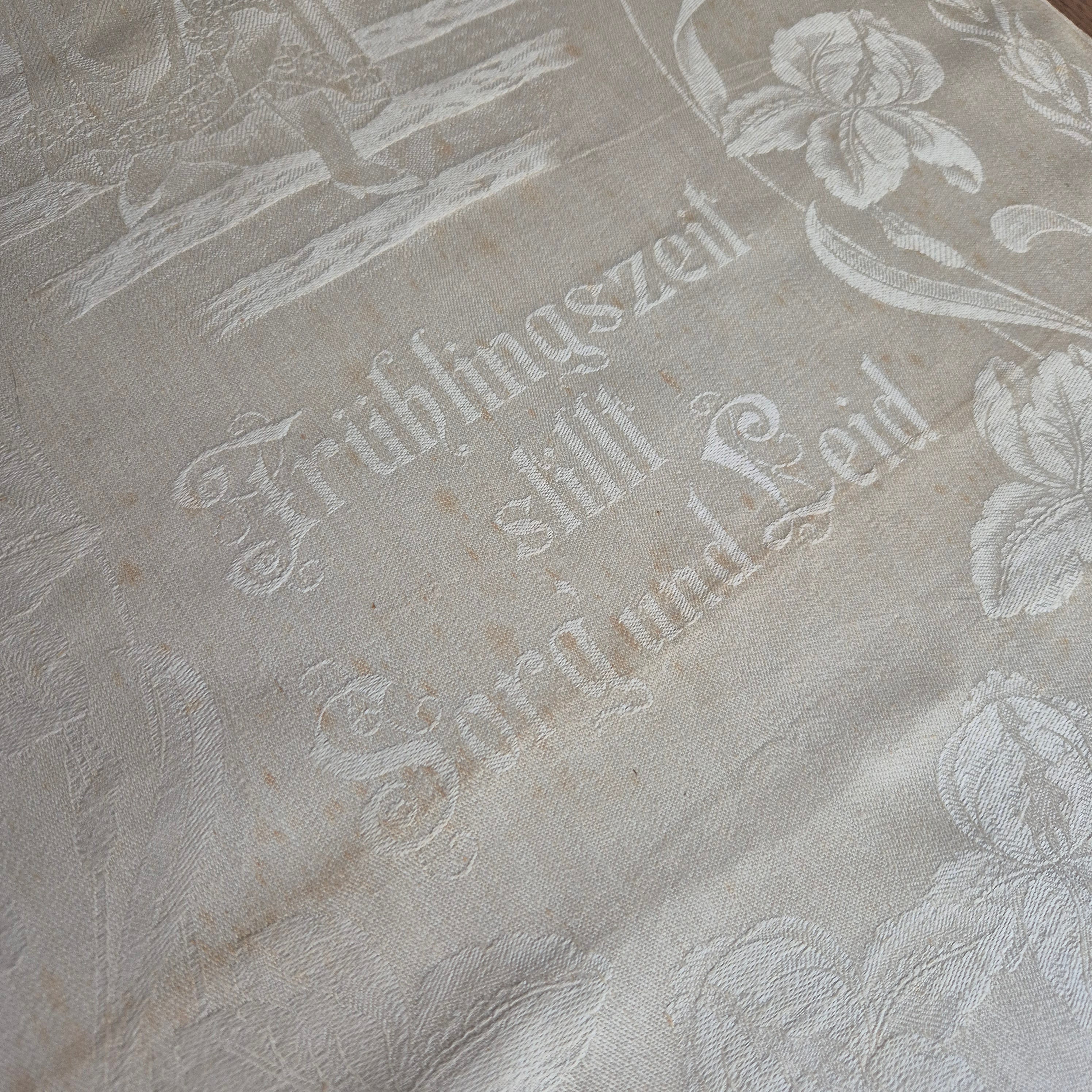 Antikes Jugendstil Küchen-&Geschirrtuch mit Spruch: "Frühlingsgefühle still Sorg und Leid" Damast beige cremeweiß🤍