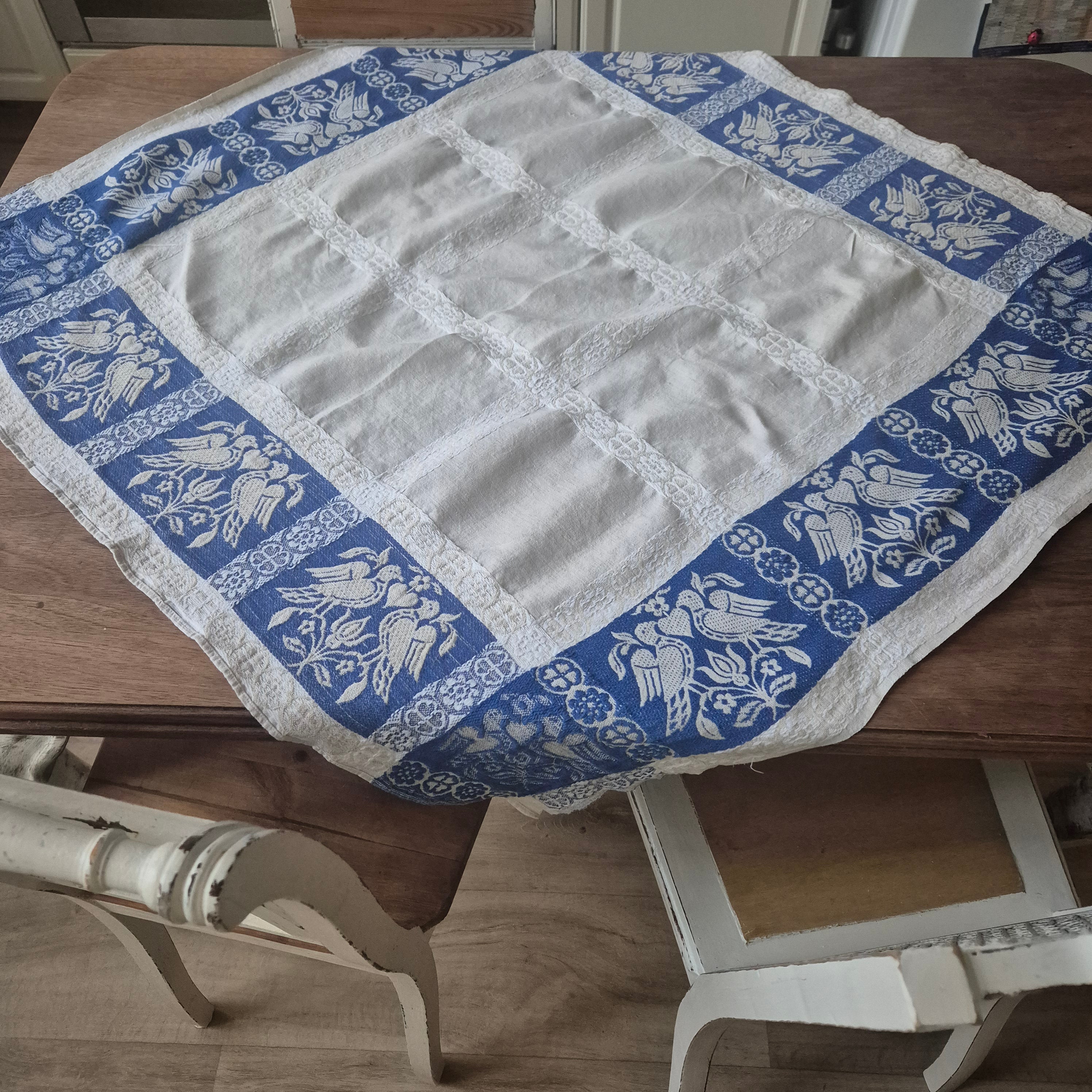 Antikes Jugendstil blau weißes Leinen Tuch Tischdecke Tauben Liebe 93x93cm