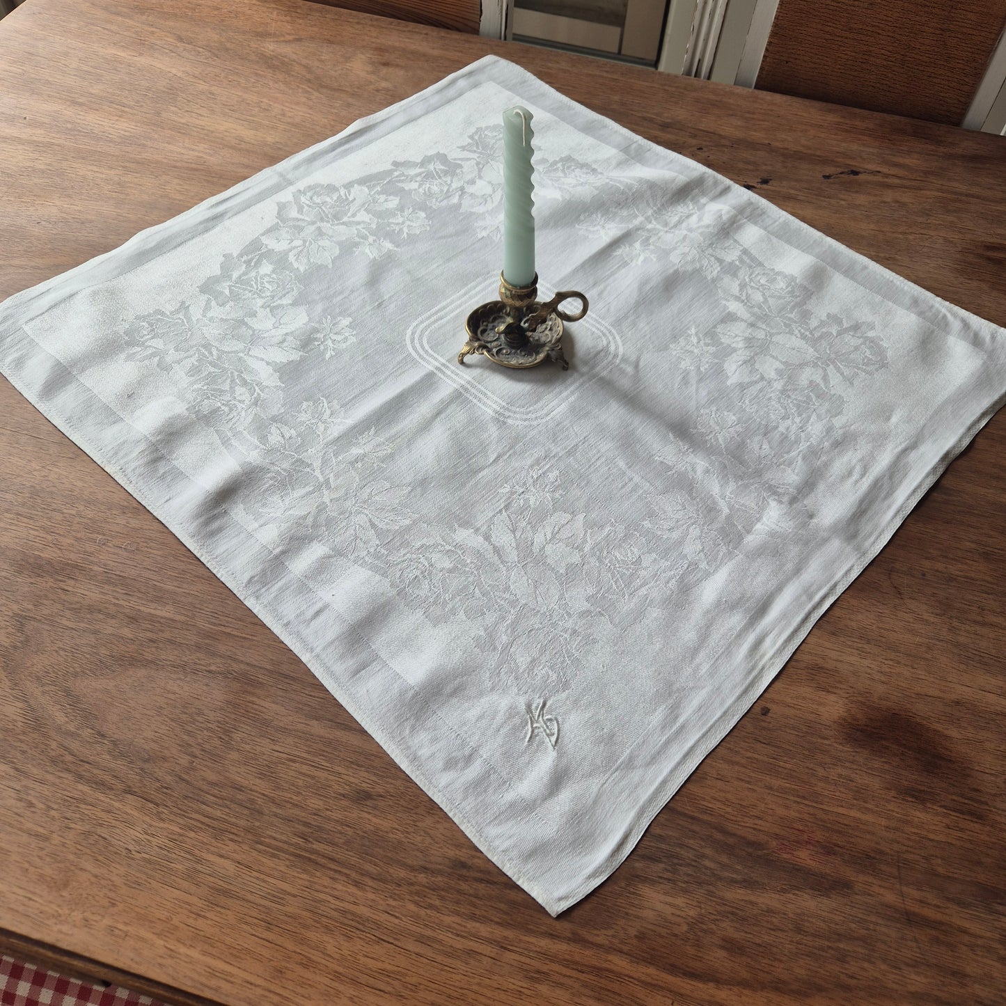 Antike Serviette oder Mitteldecke bestickt weiß klein 54x56cm Monogramm M.D. Damast 🤍