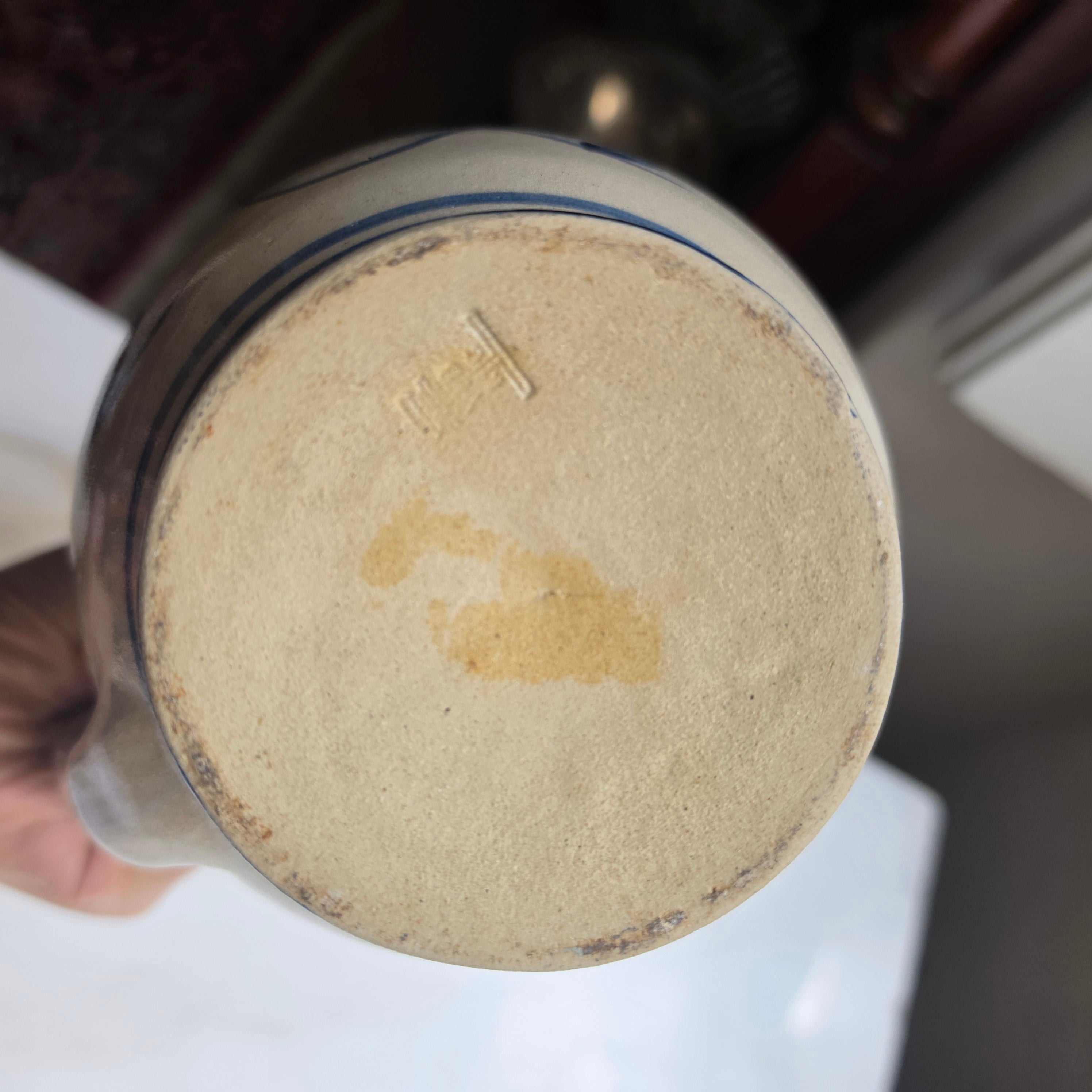 Klassischer Westerwälder Steinzeug-Krug – Handbemaltes Bembel-Design