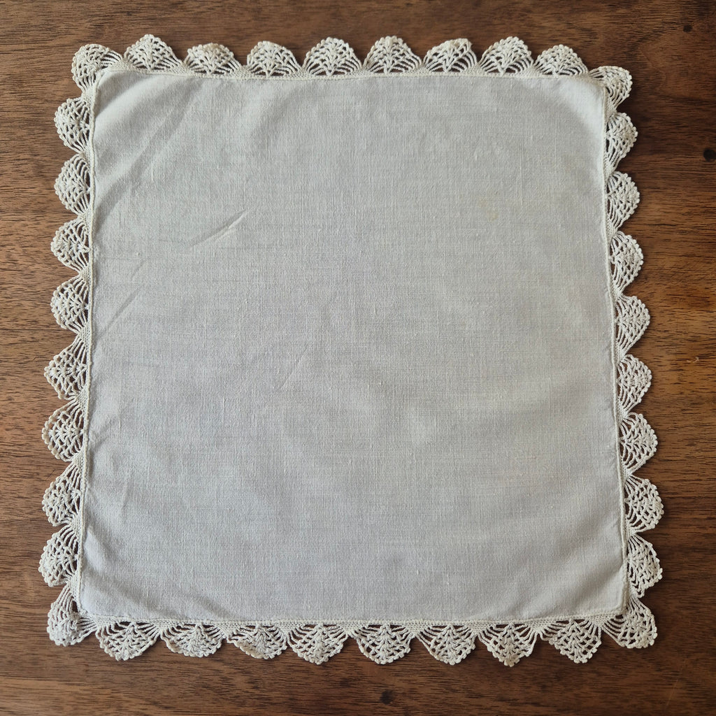 Vintage Serviette Stoff Einstecktuch 29x29cm Baumwolle leichter gelber Fleck