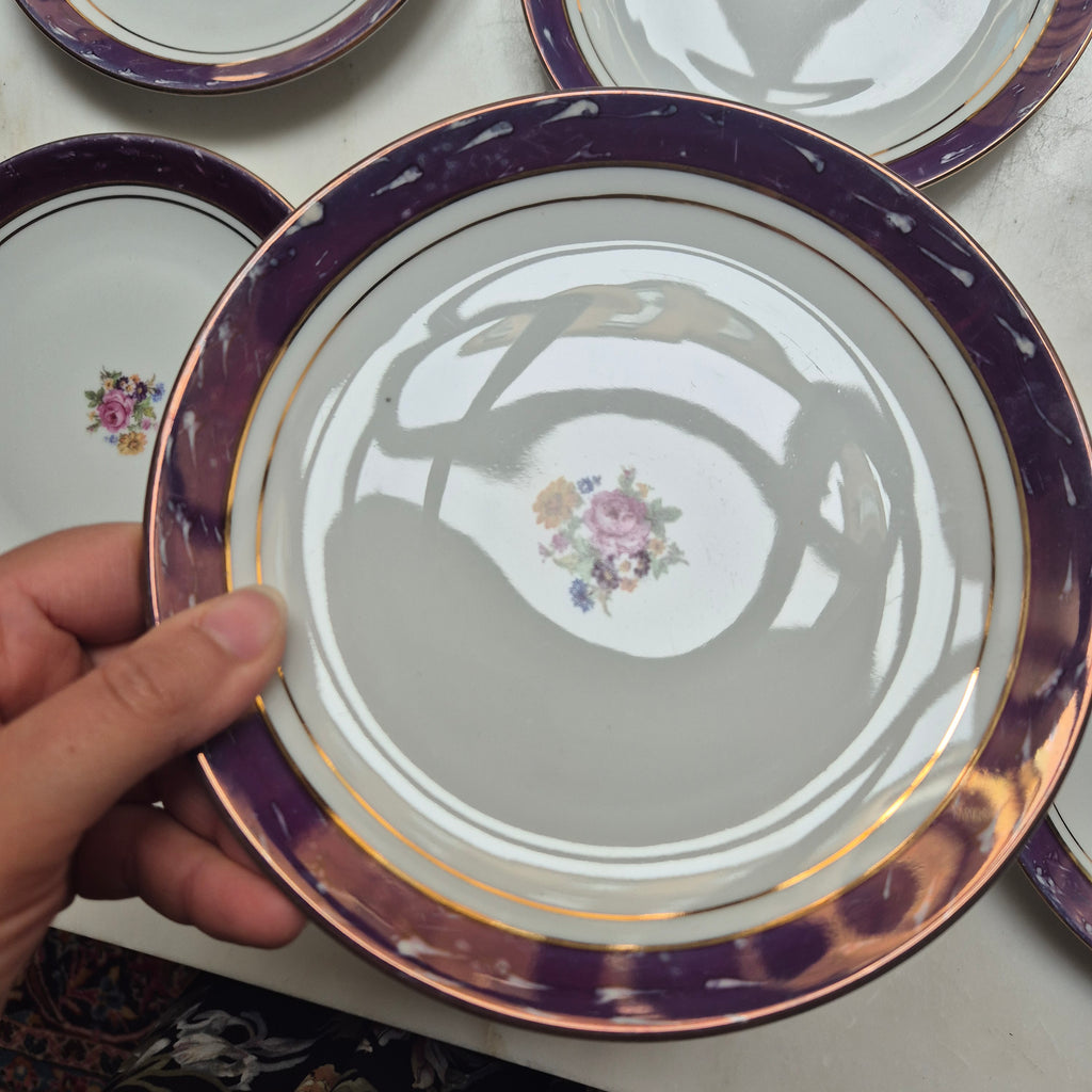 6x Antike Kuchenteller Blumendekor weiß mit lila Goldrand