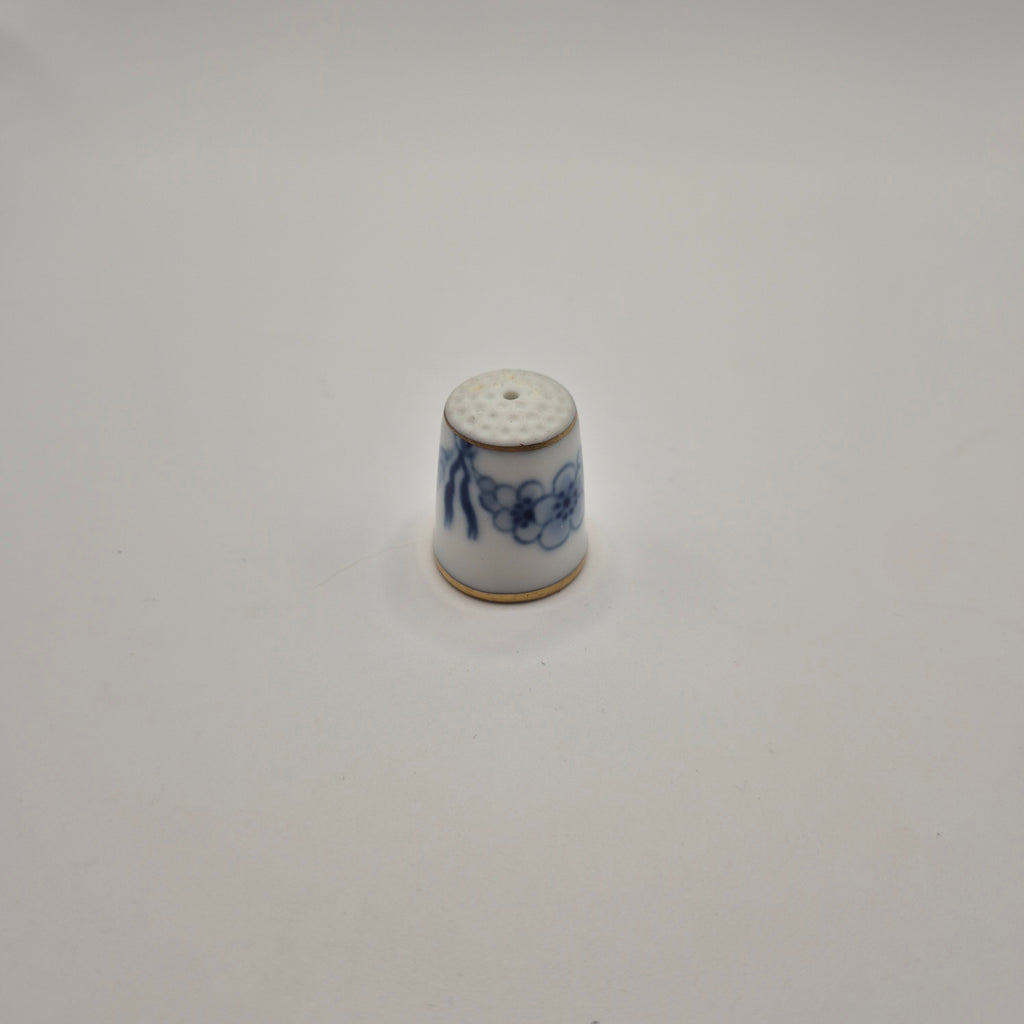 B&G Fingerhut Porzellan Made in Denmark Vintage blau weiß Goldrand Handmade