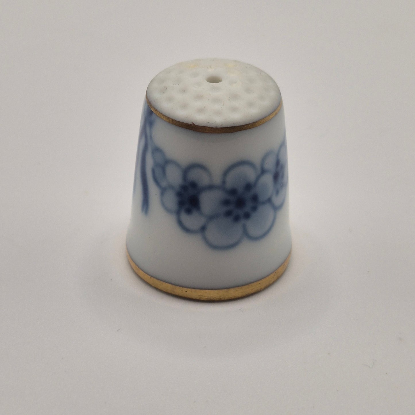B&G Fingerhut Porzellan Made in Denmark Vintage blau weiß Goldrand Handmade