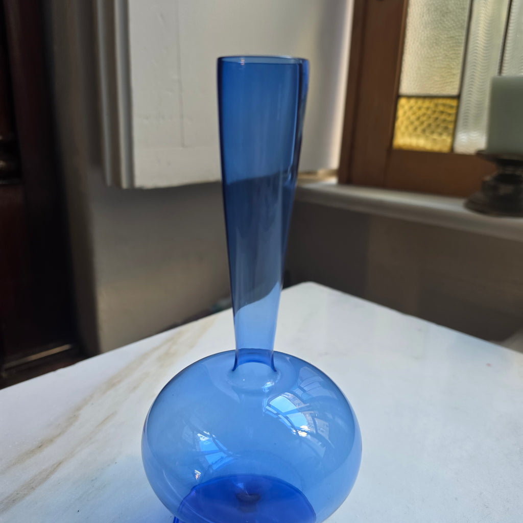 Elegante Mid-Century Solitärvase aus Kobaltblauem Glas - Vintage Solifleur-Vase