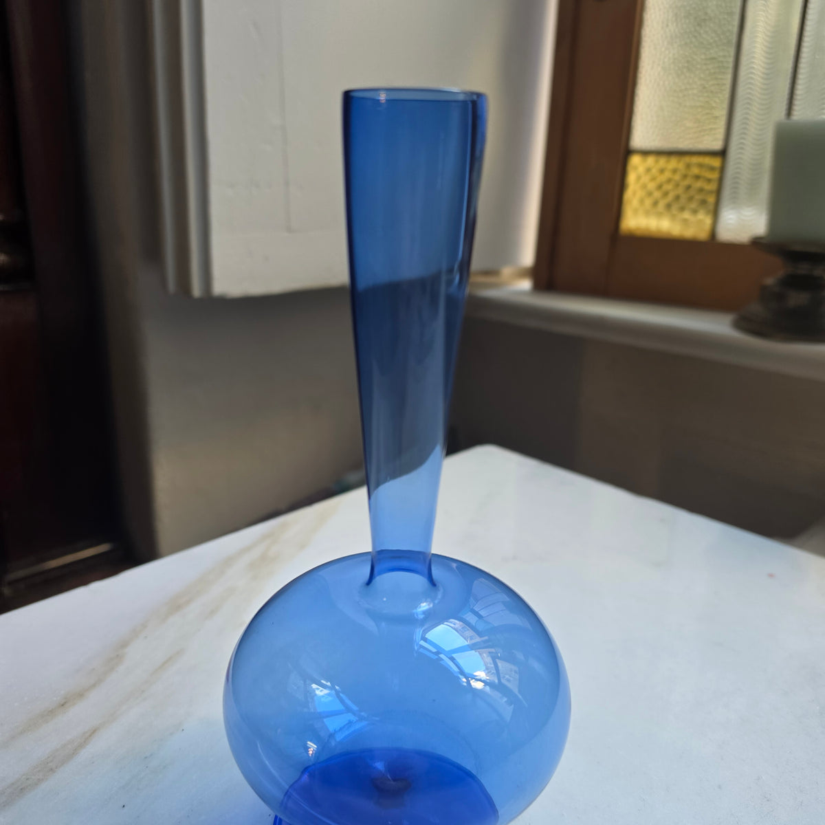 Elegante Mid-Century Solitärvase aus Kobaltblauem Glas - Vintage Solifleur-Vase