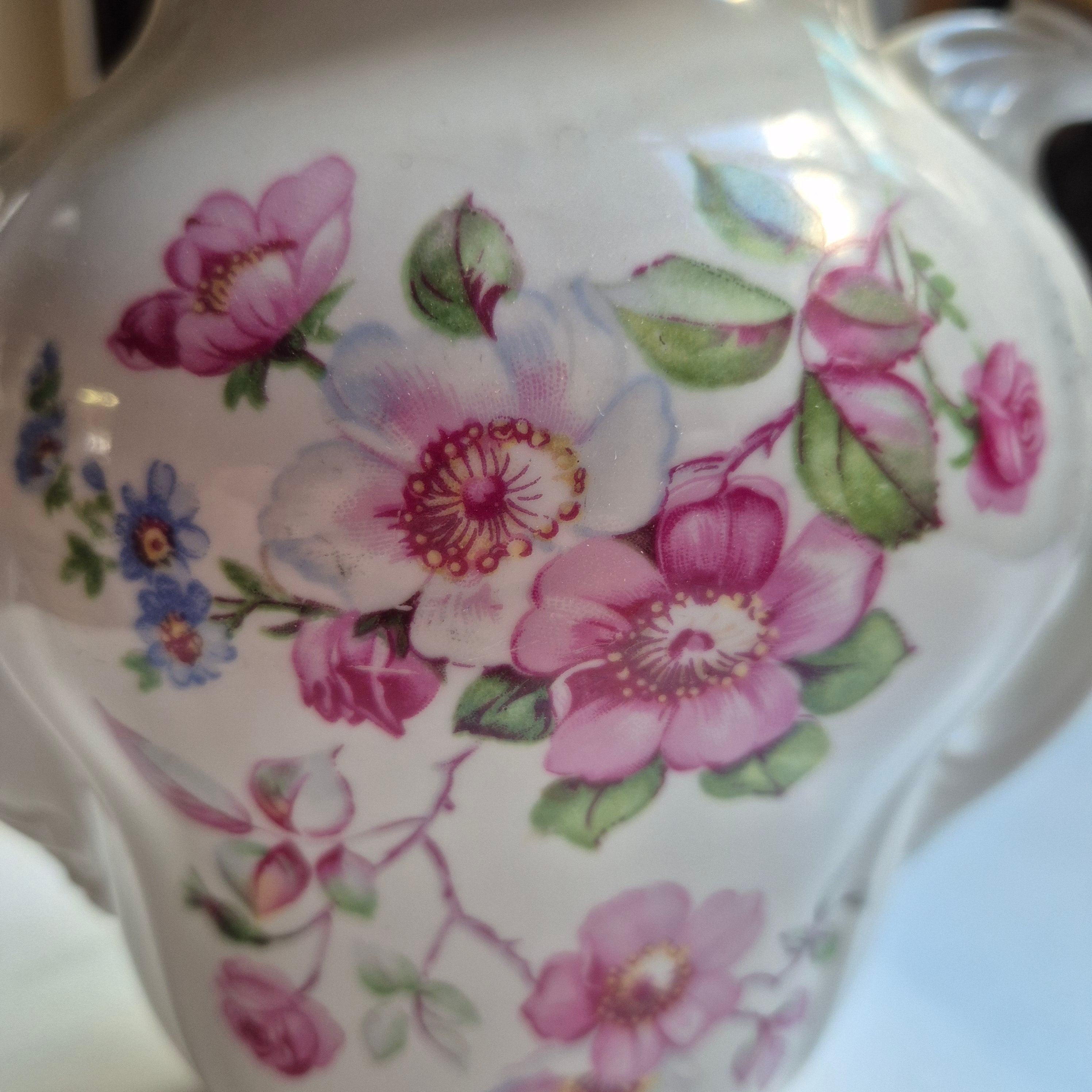 Antike Porzellan Kaffe-oder Teekanne von Weimar - Dekor "Katharina"