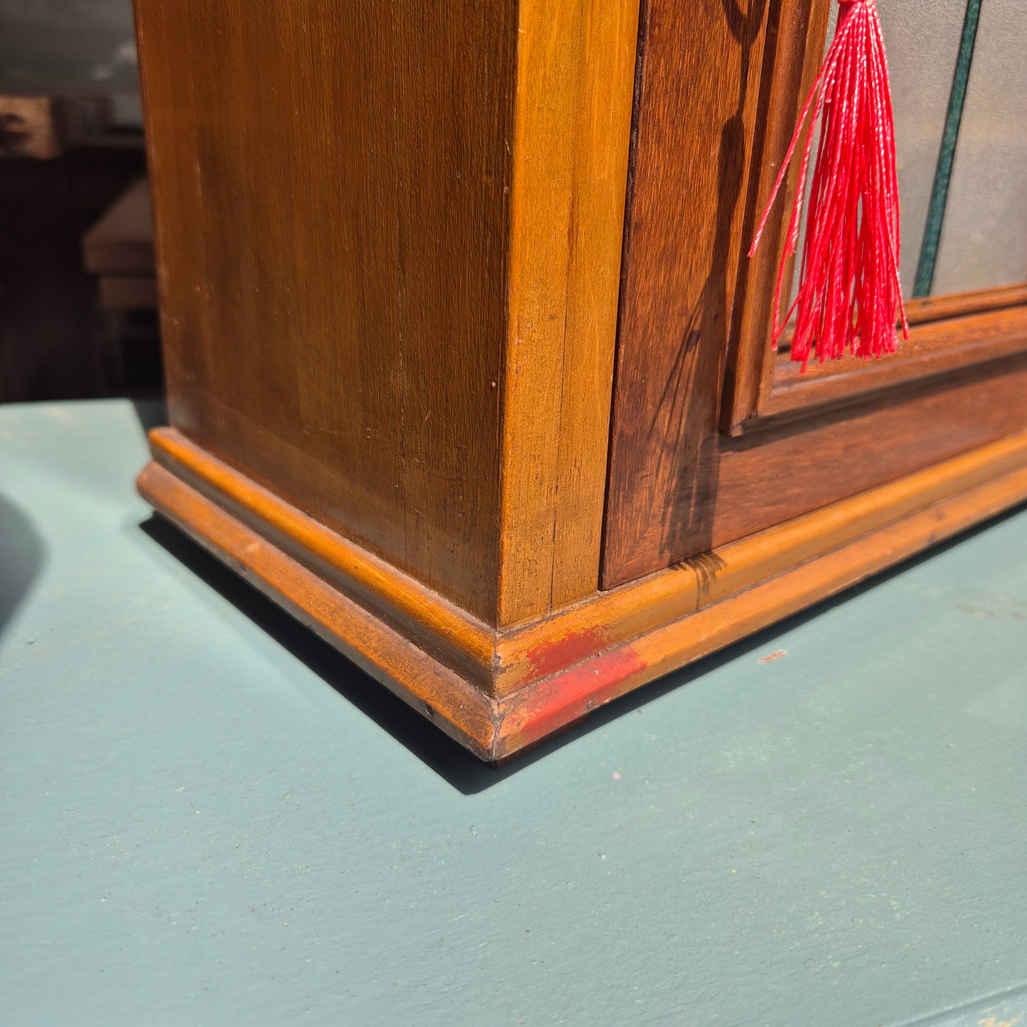 Jugendstil kleines Hängeschränkchen mit originalem Glas Medizinschrank Badschrank Flurschrank