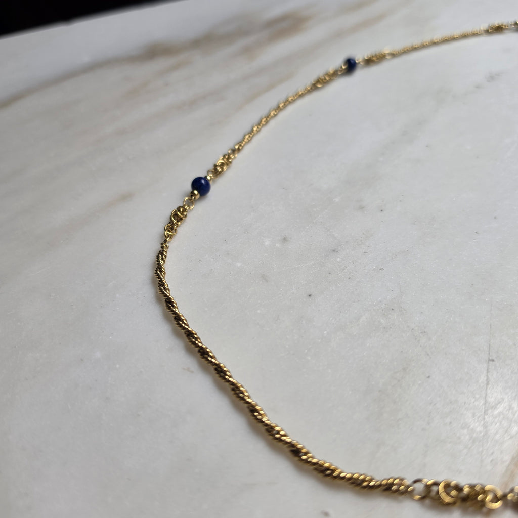 Vintage Amerik Double Goldhalskette mit blauen Edelstein-Perlen (Lapis Lazuli Optik)