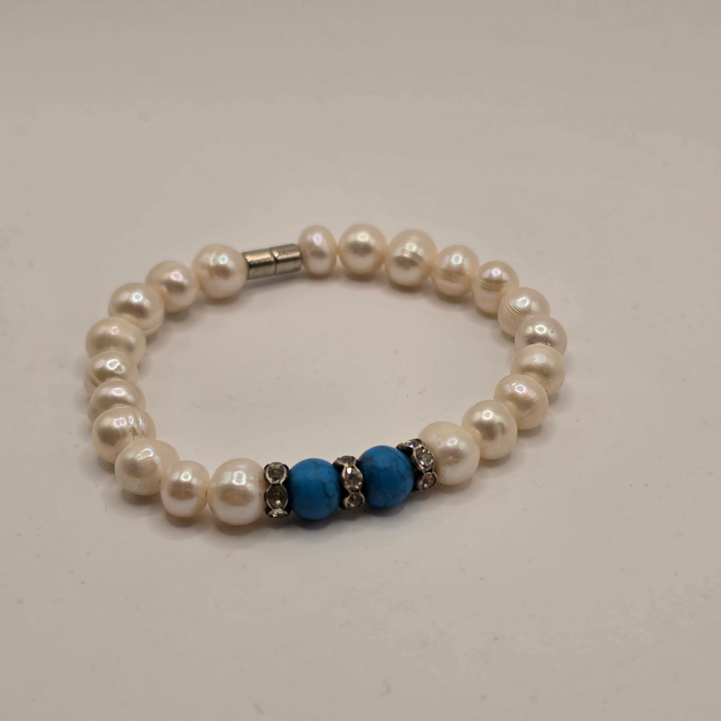 Elegantes Vintage echte Süßwasserperlen-Armband mit Türkis-Akzenten & Magnetverschluss