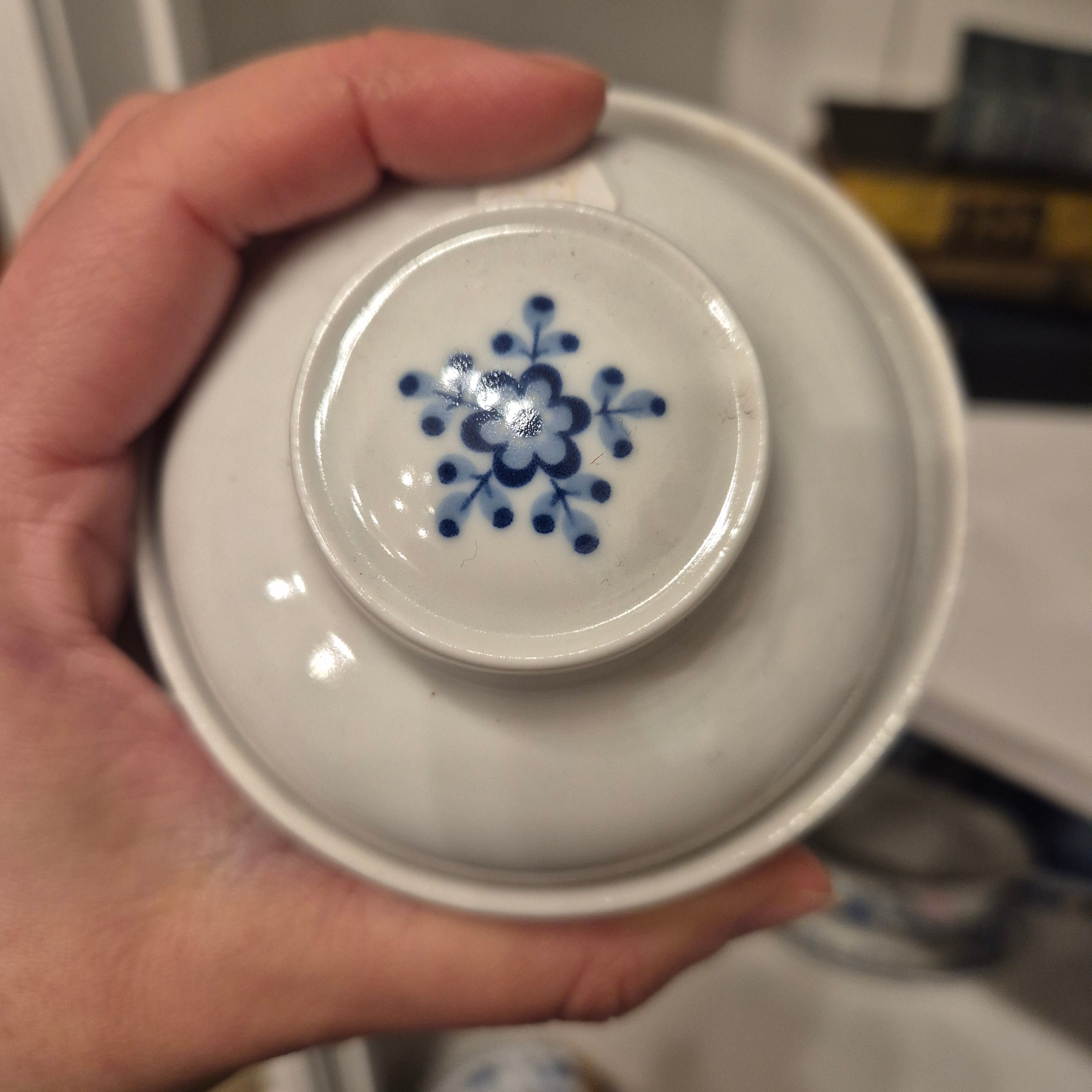 Vintage Henneberg Porzellan Zuckerdose blau weiß Blumendekor