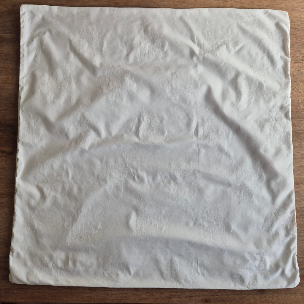 Antiker Kopfkissenbezug 75x75cm Baumwolle weiß Damast Rosenmotiv ohne Knöpfe