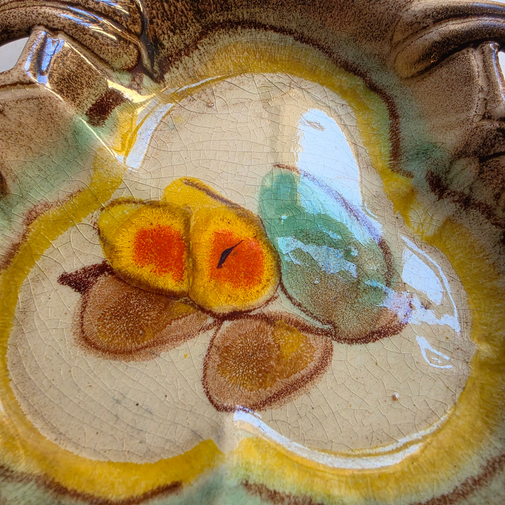 Vintage handbemalte Art Deco Keramik-Obstschale mit Laufglasur
