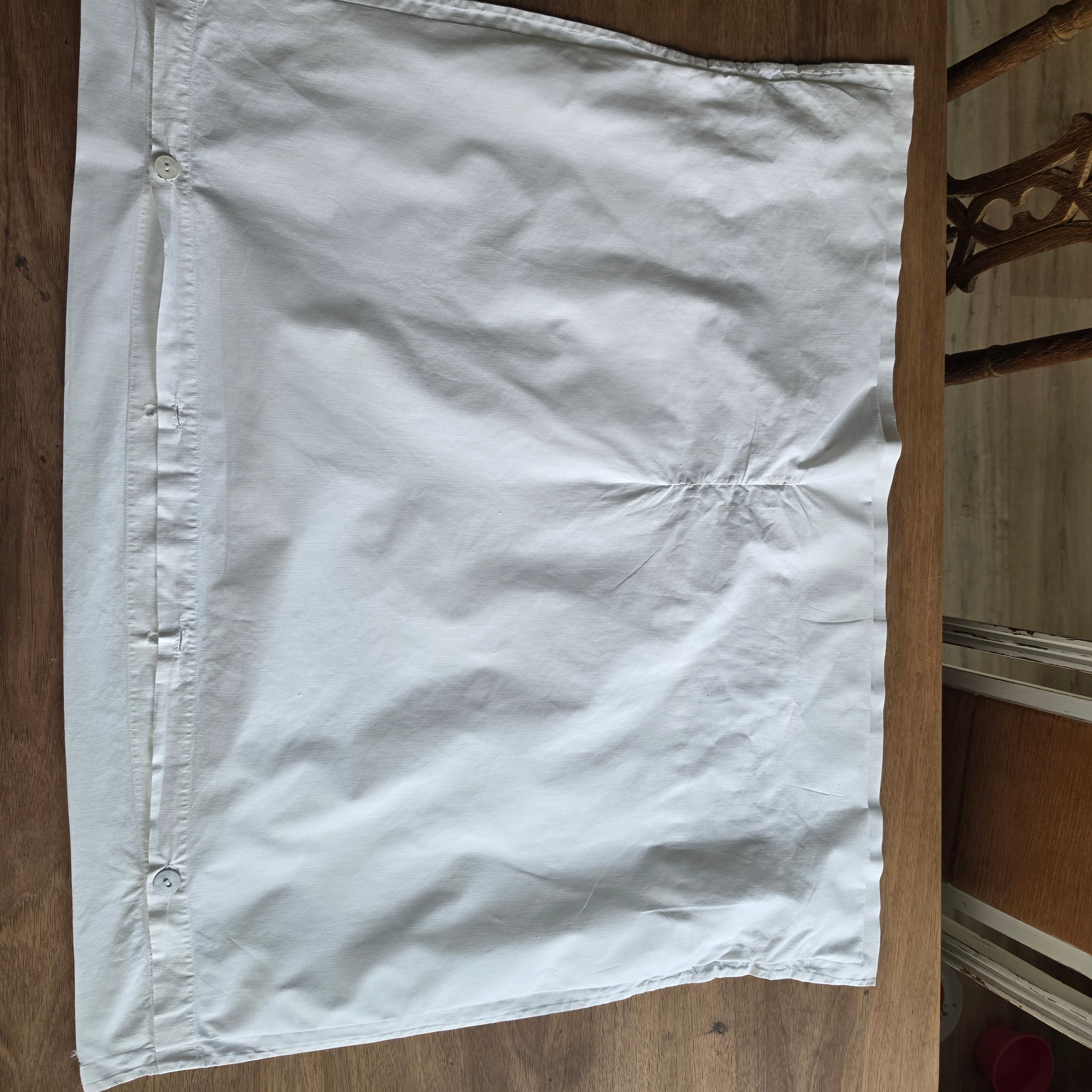 Baumwolle Upcycling-Potenzial pur: Shabby Chic Kissenhülle mit Häkelspitze - 65x75cm