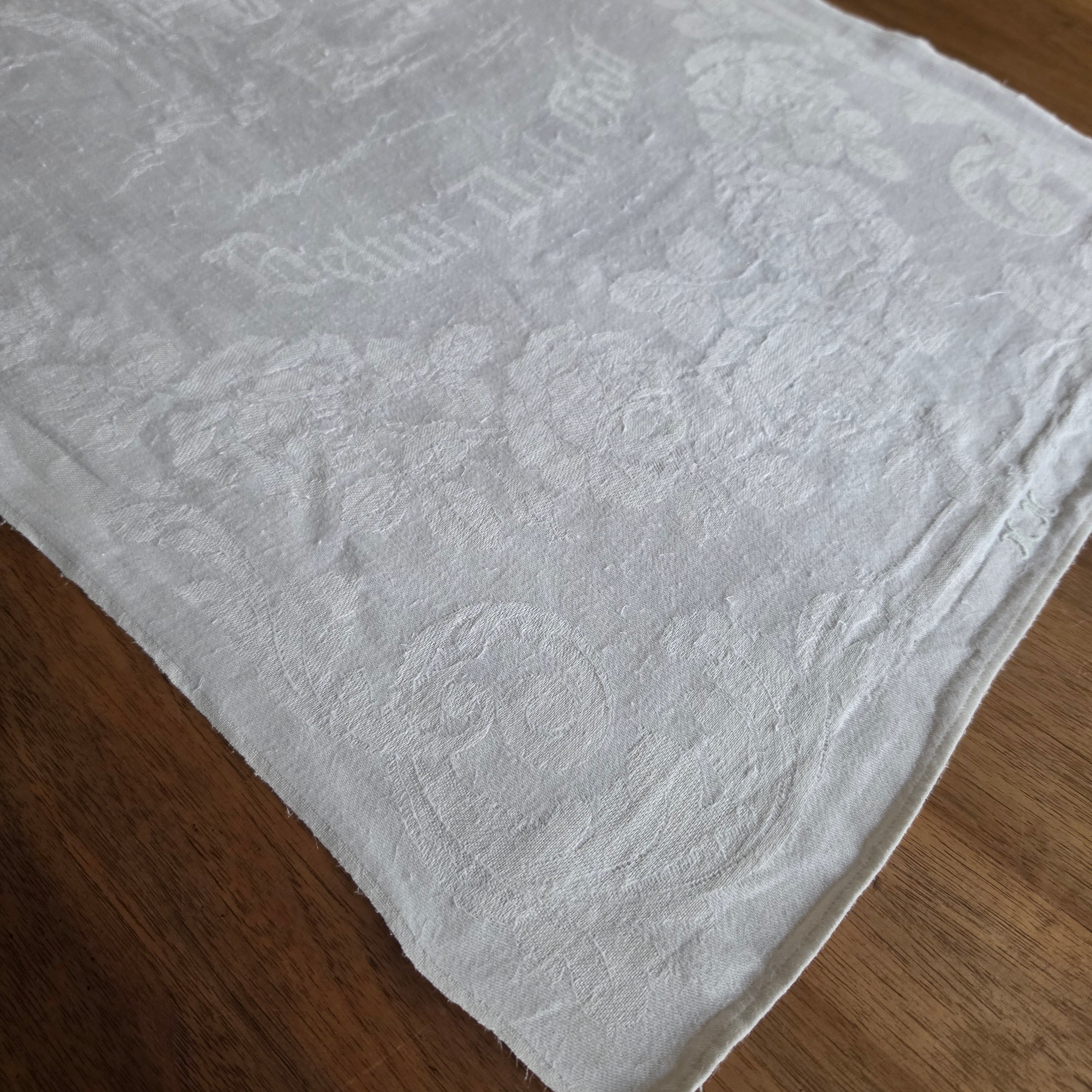 Antikes Jugendstil Küchen- & Geschirrtuch mit Spruch: Denke Edel, handle hülfreich! cremeweiß Damast Baumwolle 47x90cm Monogramm M.N