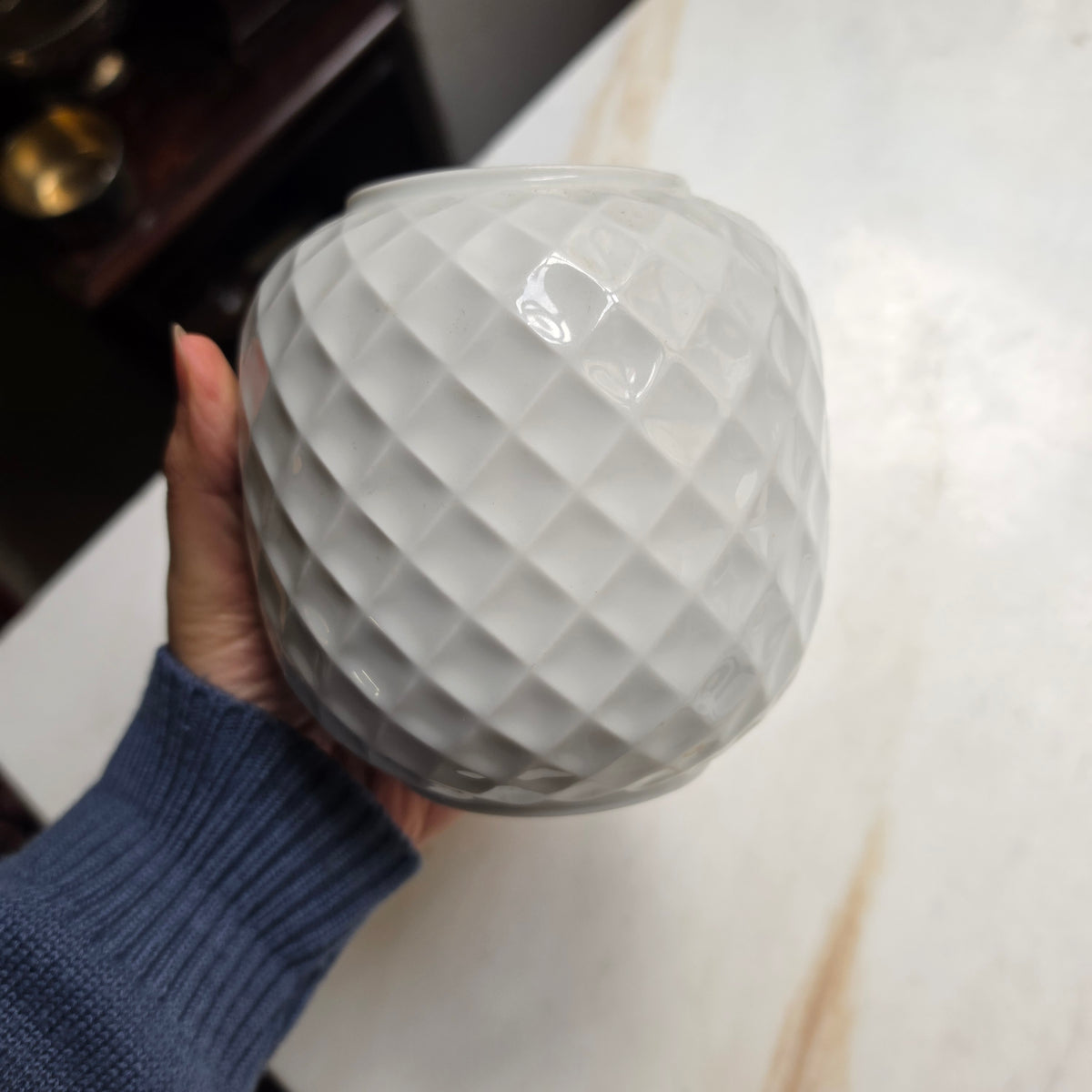 Vintage Thomas Porzellan Vase „Aruba“ - Rosenthal Gruppe – Weißes Rautenmuster - Relief - Mid-Century Modern