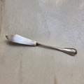 Edles Vintage Fischmesser / Serviermesser – Versilbert (90er Punzierung) mit klassischem Ornament-Dekor