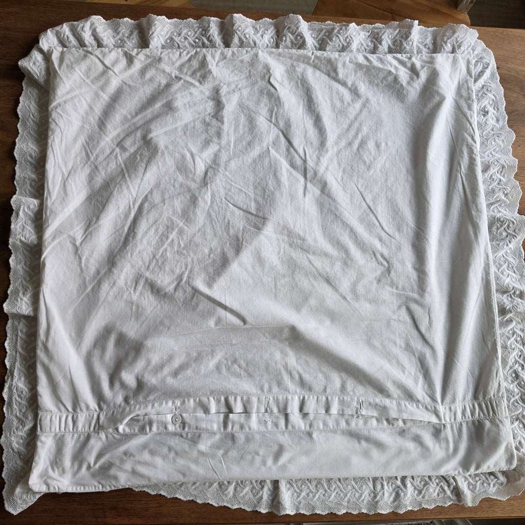 Antiker Paradekissen-Bezug - Monogramm E.V. - 70x75cm - Baumwolle - 2x Knöpfe fehlen
