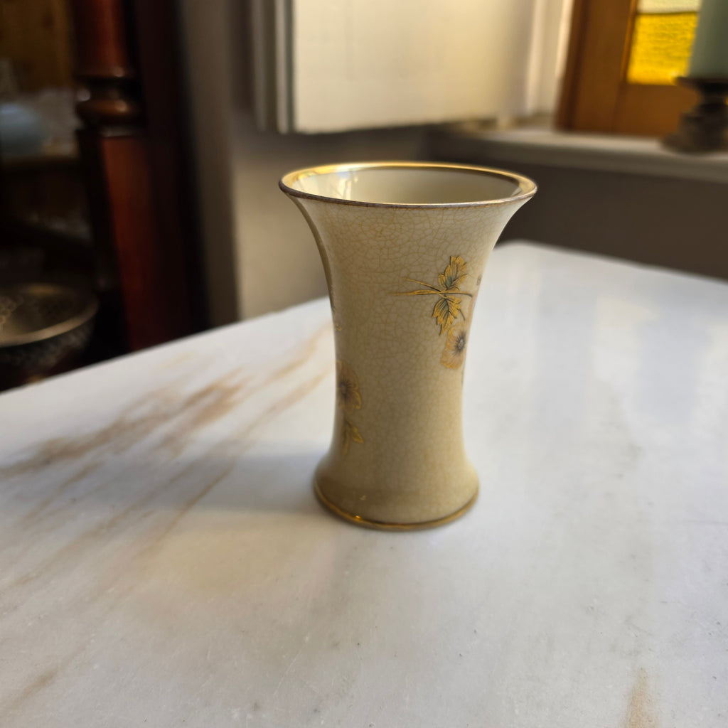 Vintage Porzellanvase „Thomas Ivory Bavaria“ mit Golddekor & Krakelee-Optik – Modell 7028