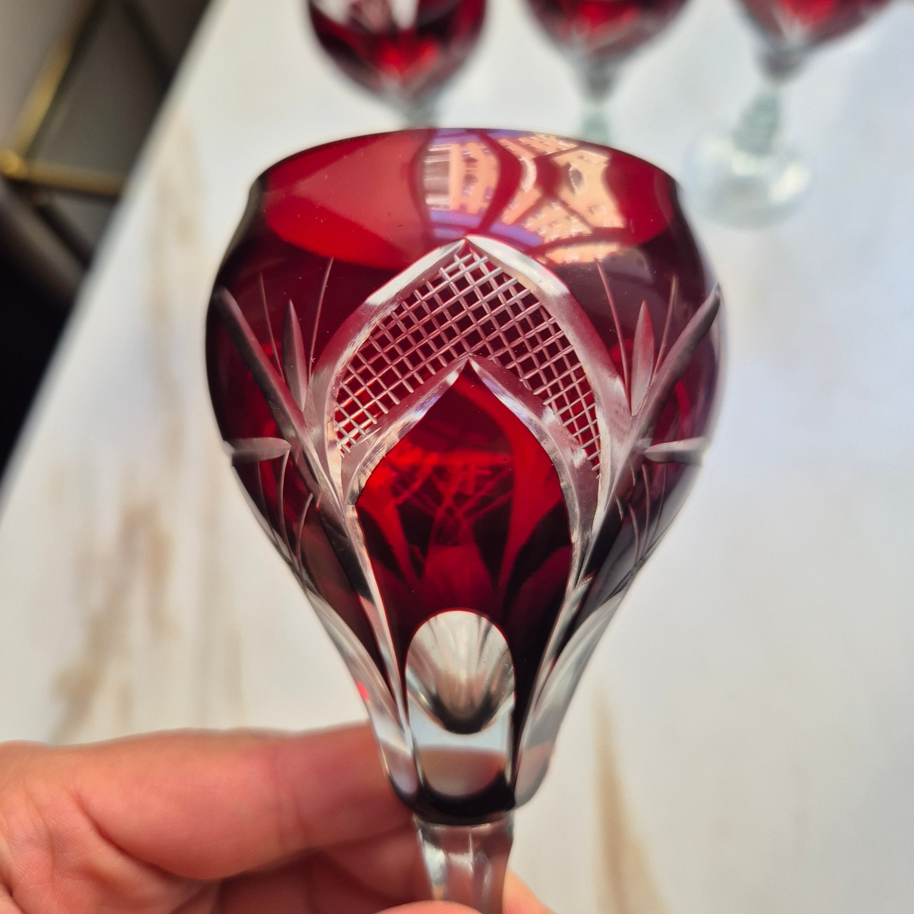 4x Art Deco Weingläser - Weinrot - mit geschliffenem Muster
