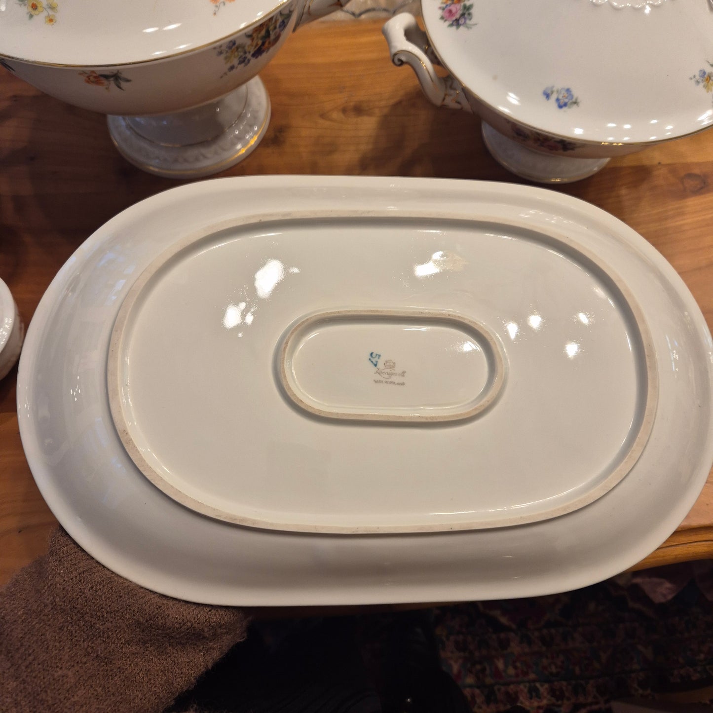 Antike Porzellanplatte Teller Blumendekor weiß Goldrand Koenigszelt Made in Poland