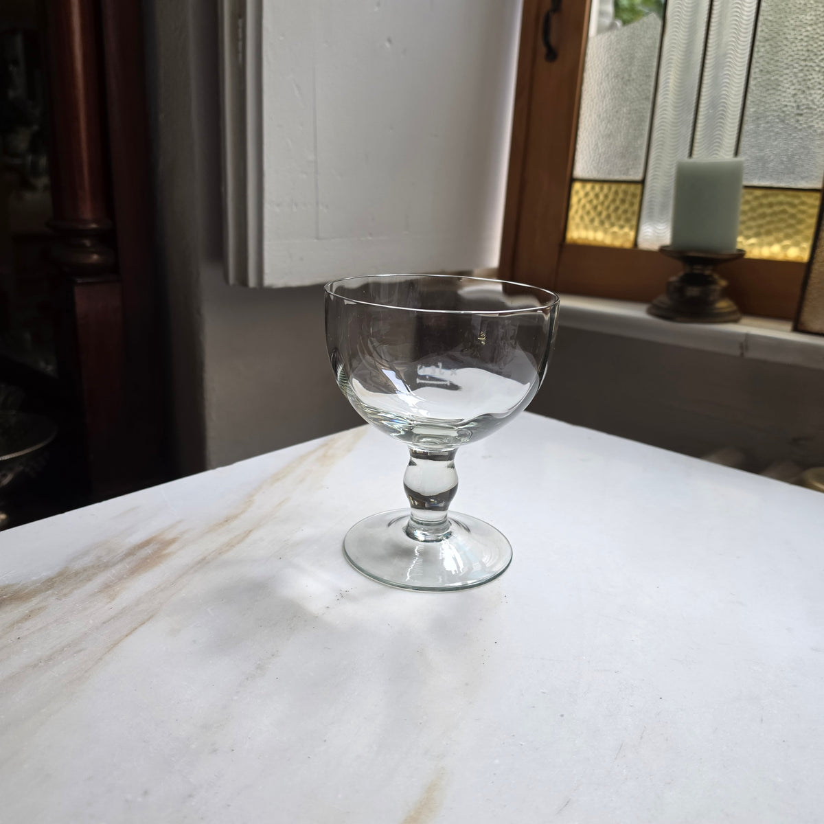 Elegante vintage Bonbonschale - Glas auf Fuß (0,3 l)