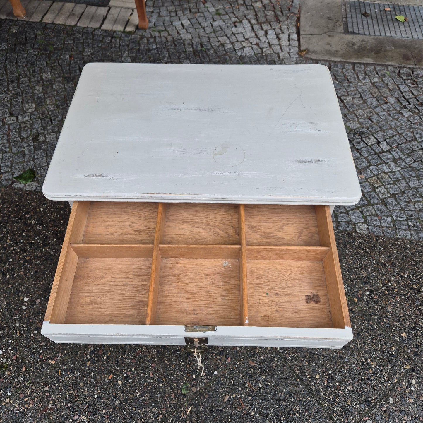 Antiker Jugendstil Nähtisch Beistelltisch Shabby Chic Landhaus Beige