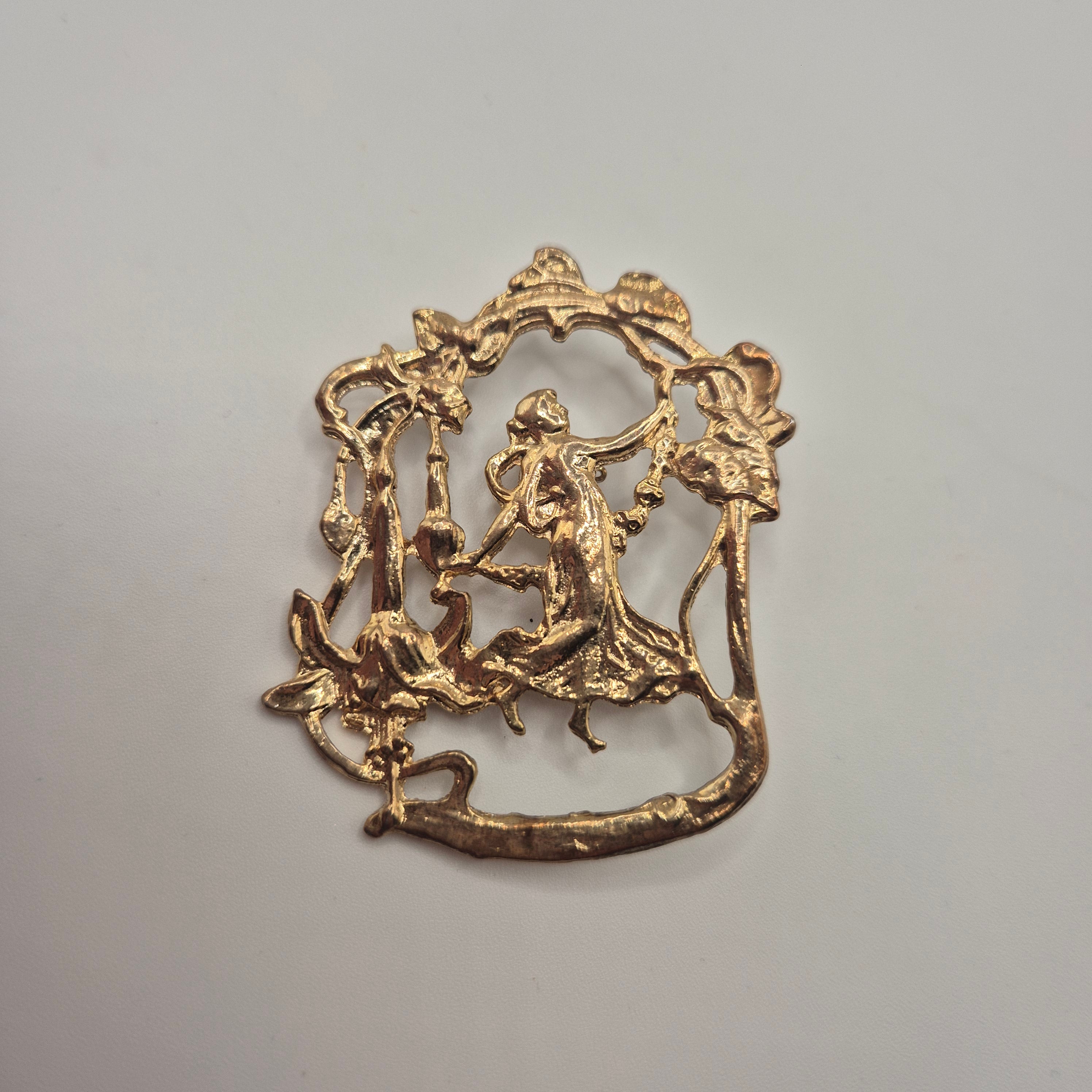 Art Jugendstil Vintage Brosche Antik 50er Jahre goldfarbend Metallbild "Tanzendes Mädchen"