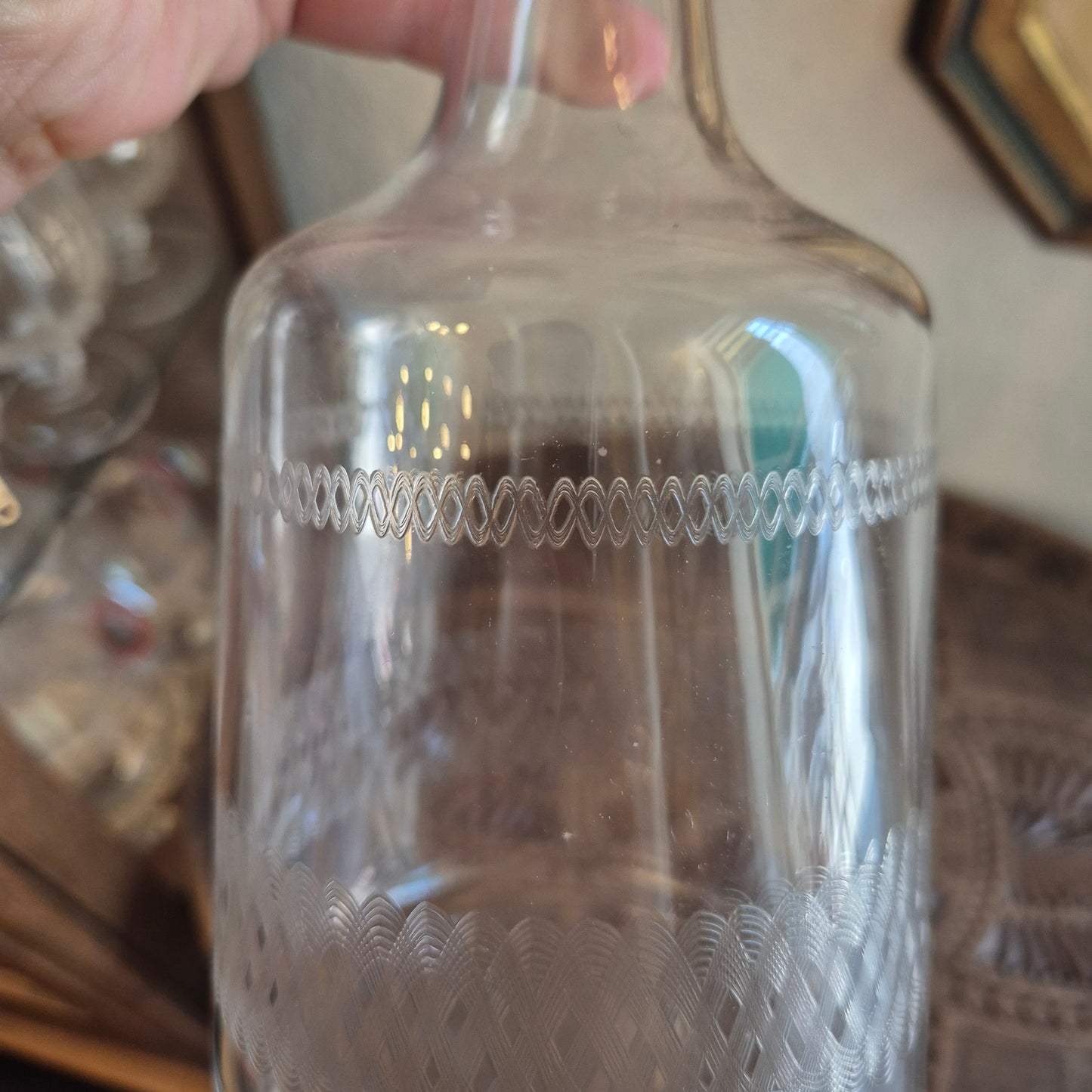 Edle Jugendstil Karaffe Glas geschliffen Muster für Wein