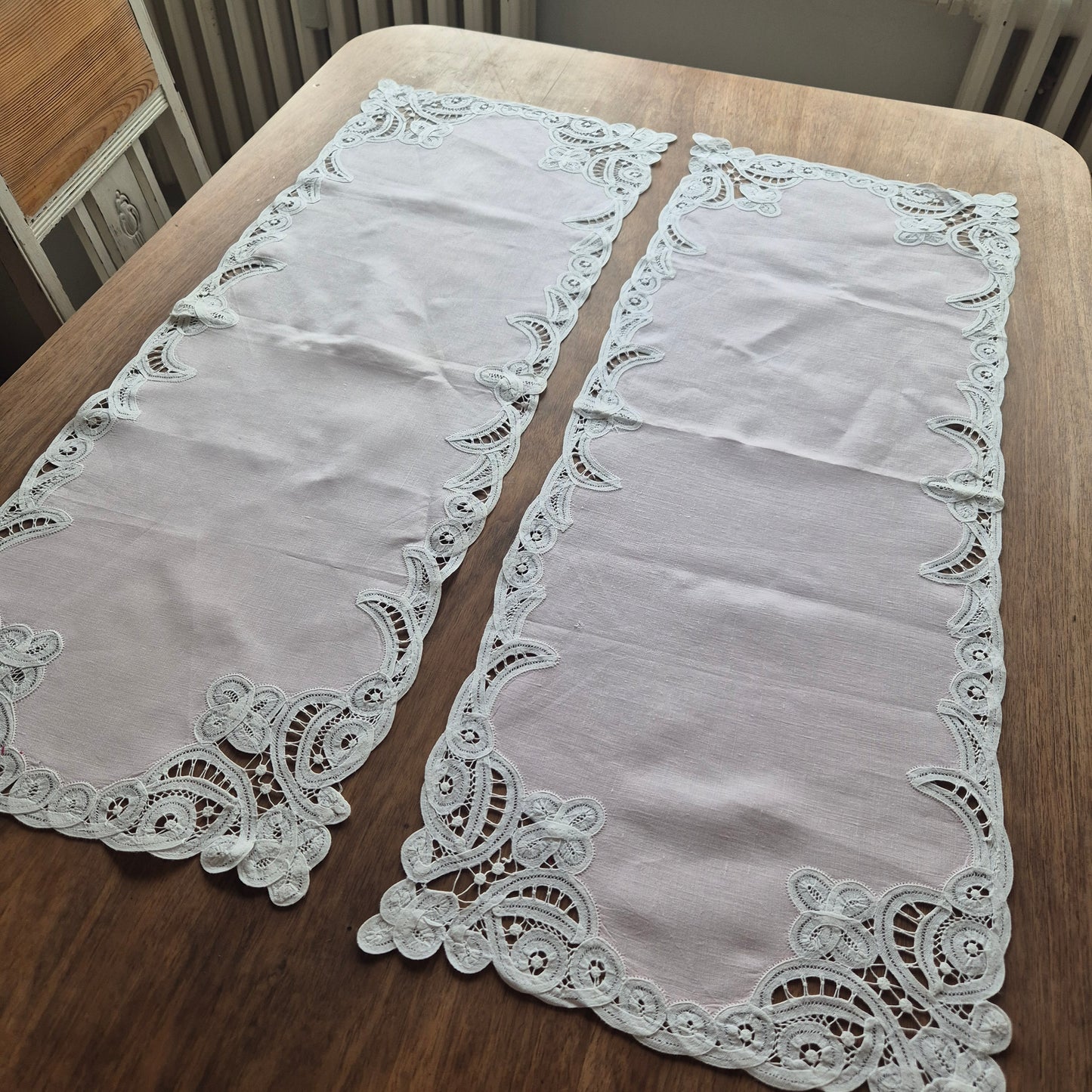 2x Antike rosa Tischläufer Tischdecken Läufer geklöppelt Jugendstil 85x30cm