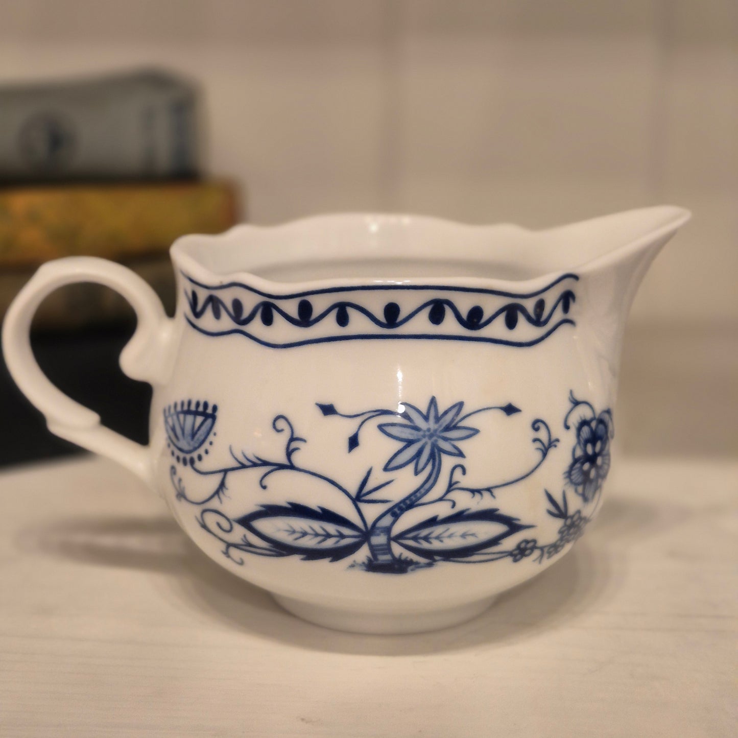 Triptis Porzellan Germany Zwiebelmuster Kännchen Sahnekännchen Milchkännchen