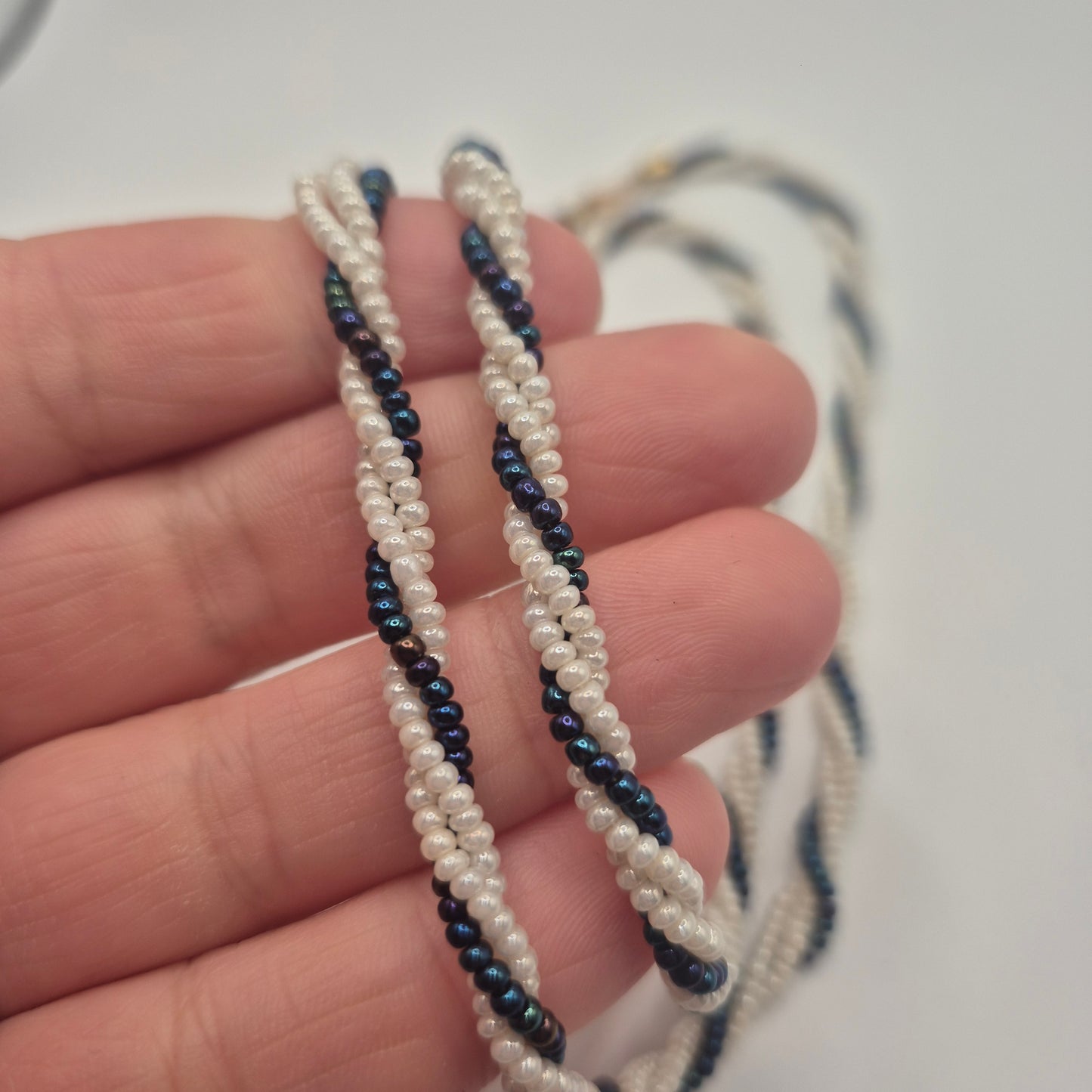 Vintage Glasperlenkette zweifarbig Torsade-Stil