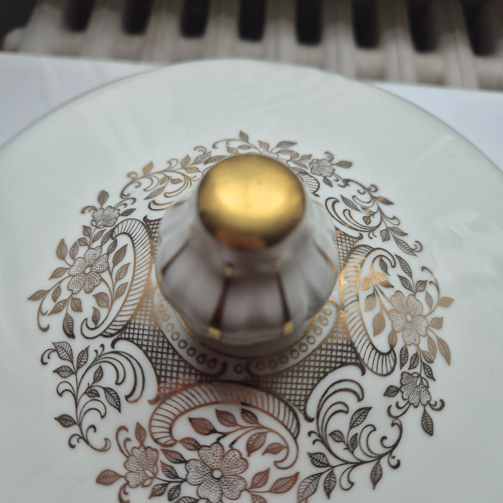 Alte große Suppenterrine mit Deckel Vintage Bavaria Porzellan elfenbein gold