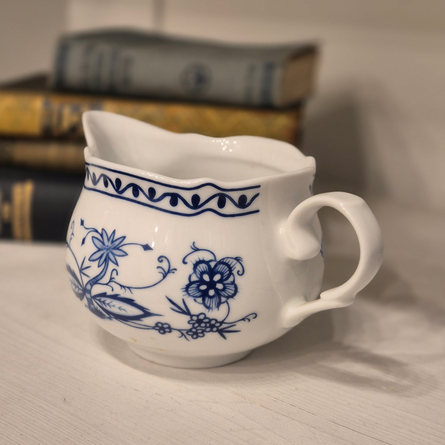 Triptis Porzellan Germany Zwiebelmuster Kännchen Sahnekännchen Milchkännchen